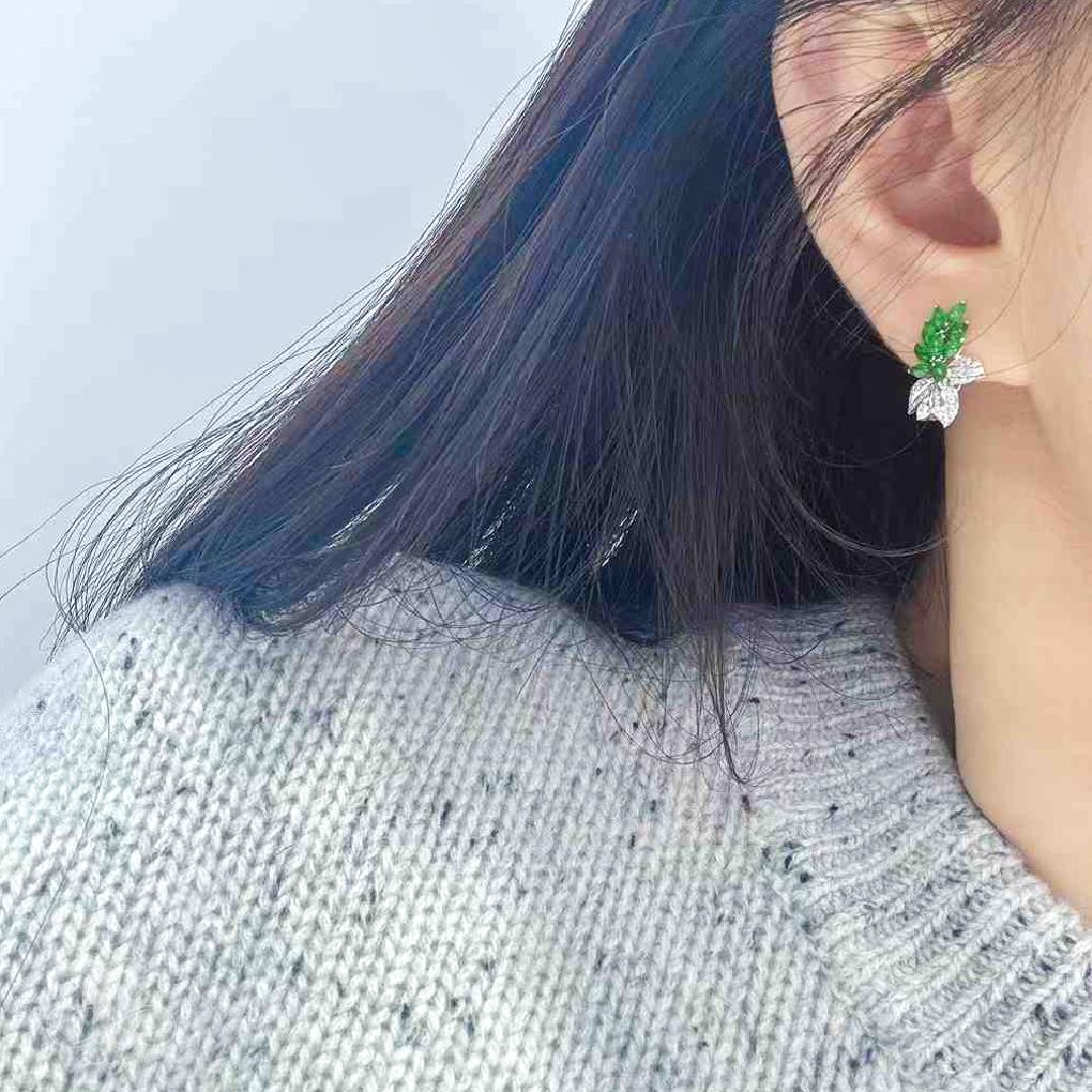 【Jādora】Convertible Jade Bloom & South Sea Pearl Earrings For Sale 6