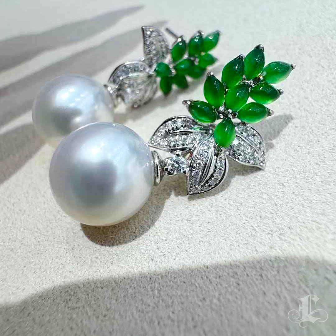 【Jādora】Convertible Jade Bloom & South Sea Pearl Earrings For Sale 1