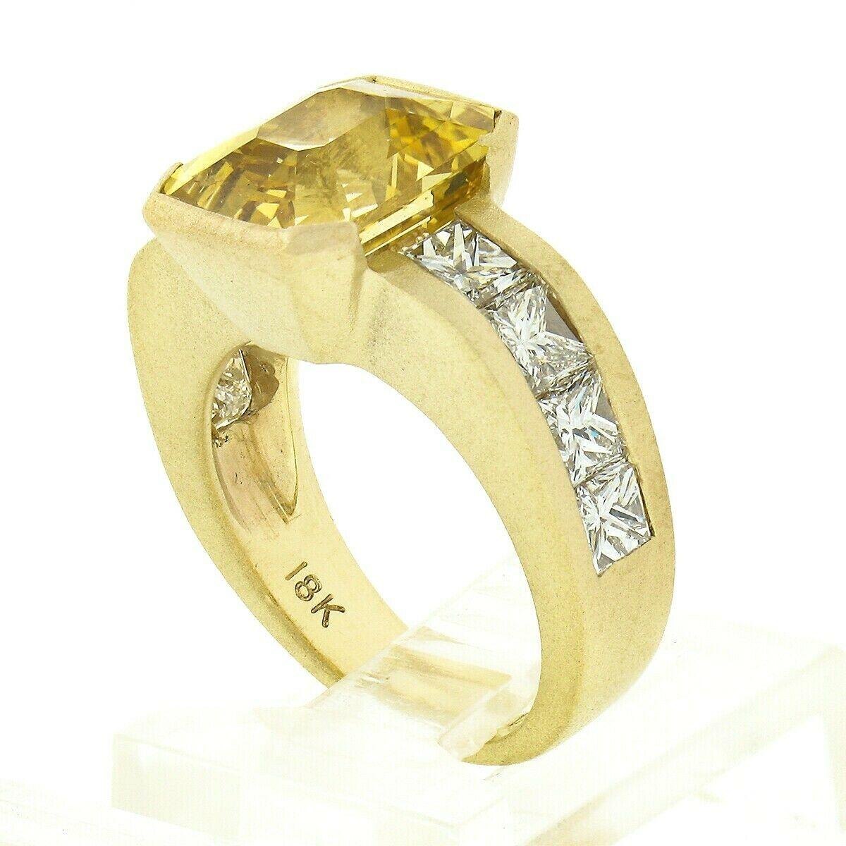 Emerald Cut 18k Gold AGL No Heat Yellow Ceylon Sapphire & Princess Diamond Half Bezel Ring For Sale