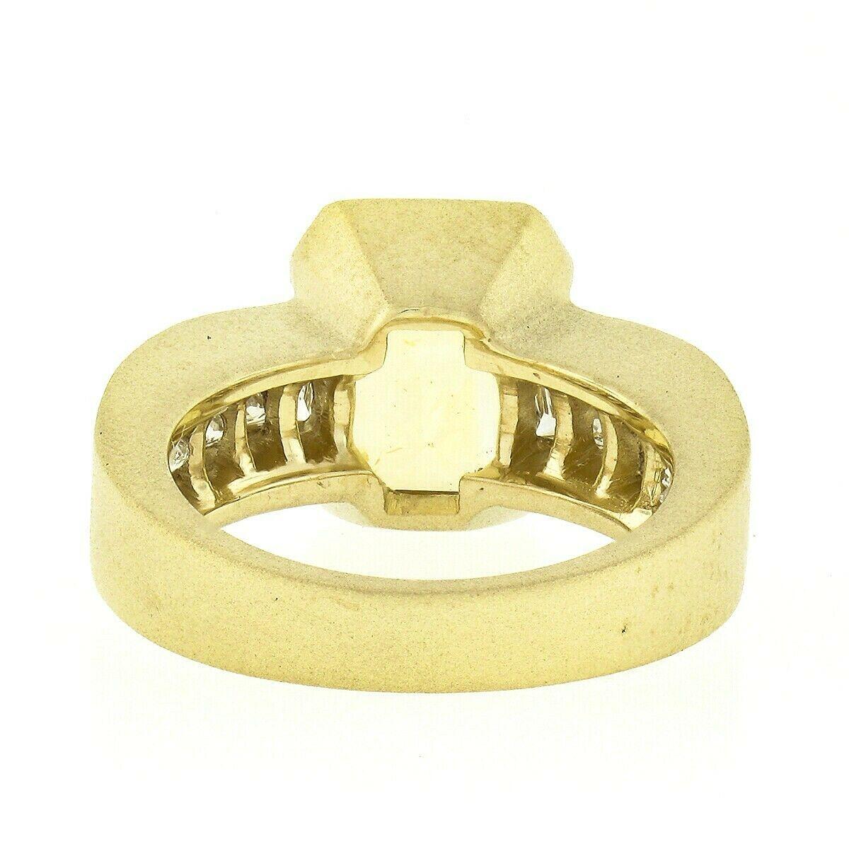 Women's or Men's 18k Gold AGL No Heat Yellow Ceylon Sapphire & Princess Diamond Half Bezel Ring For Sale
