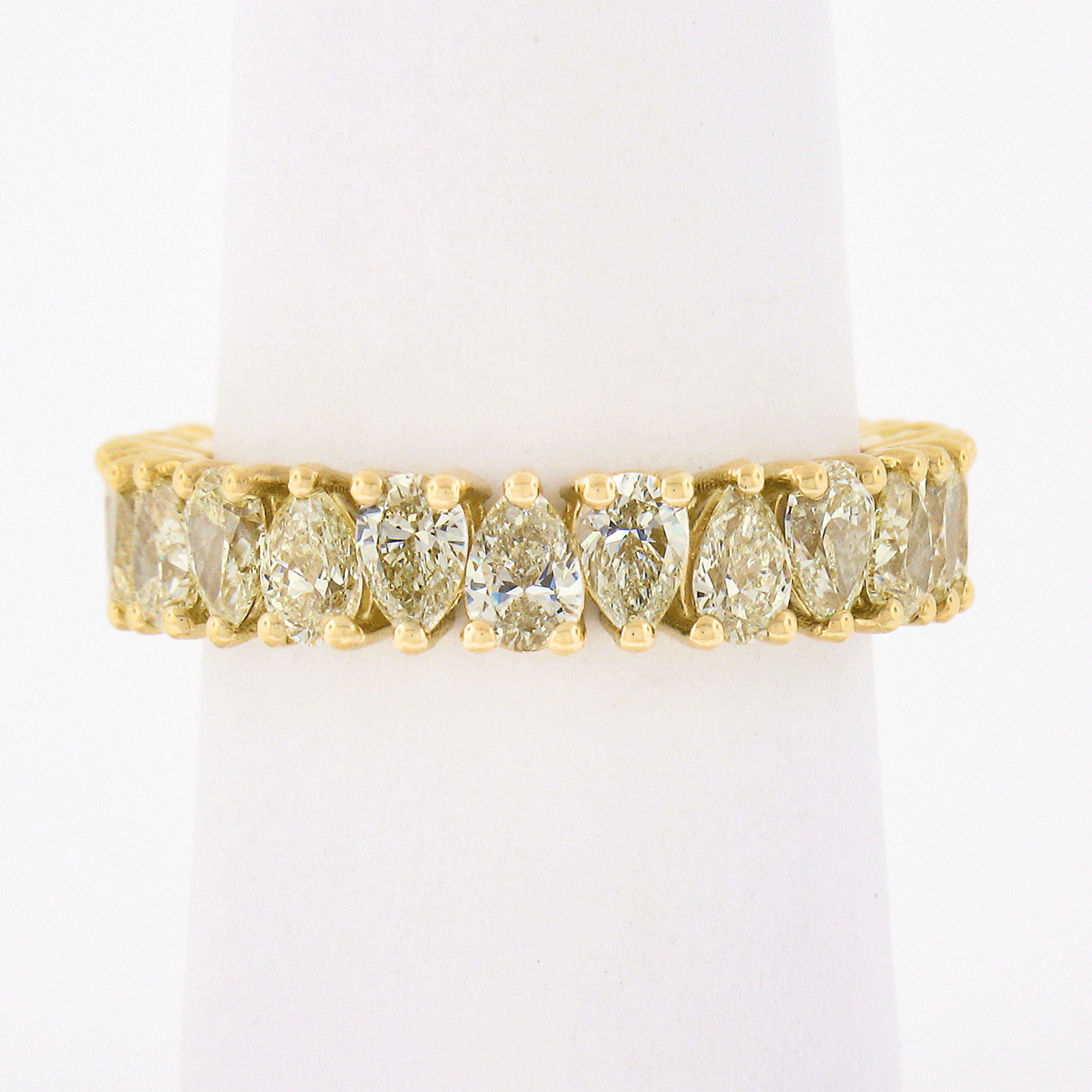 Pear Cut 18k Gold Alternating Pear Fancy Yellow Diamond Eternity Wedding Stack Band Ring For Sale