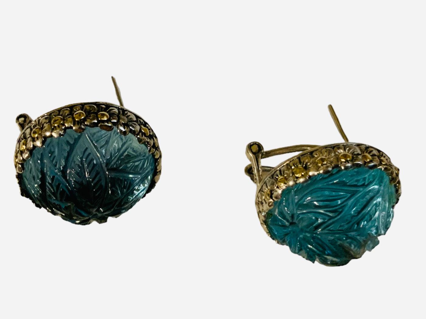 Paar Ohrringe aus 18 Karat Gold und 925 Sterlingsilber mit blauem Topas (Zeitgenössisch) im Angebot