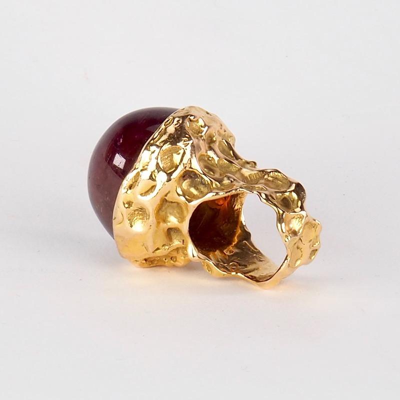 Women's or Men's 18 Karat Gold and Amethyst Cabochon Italian Cocktail Ring
