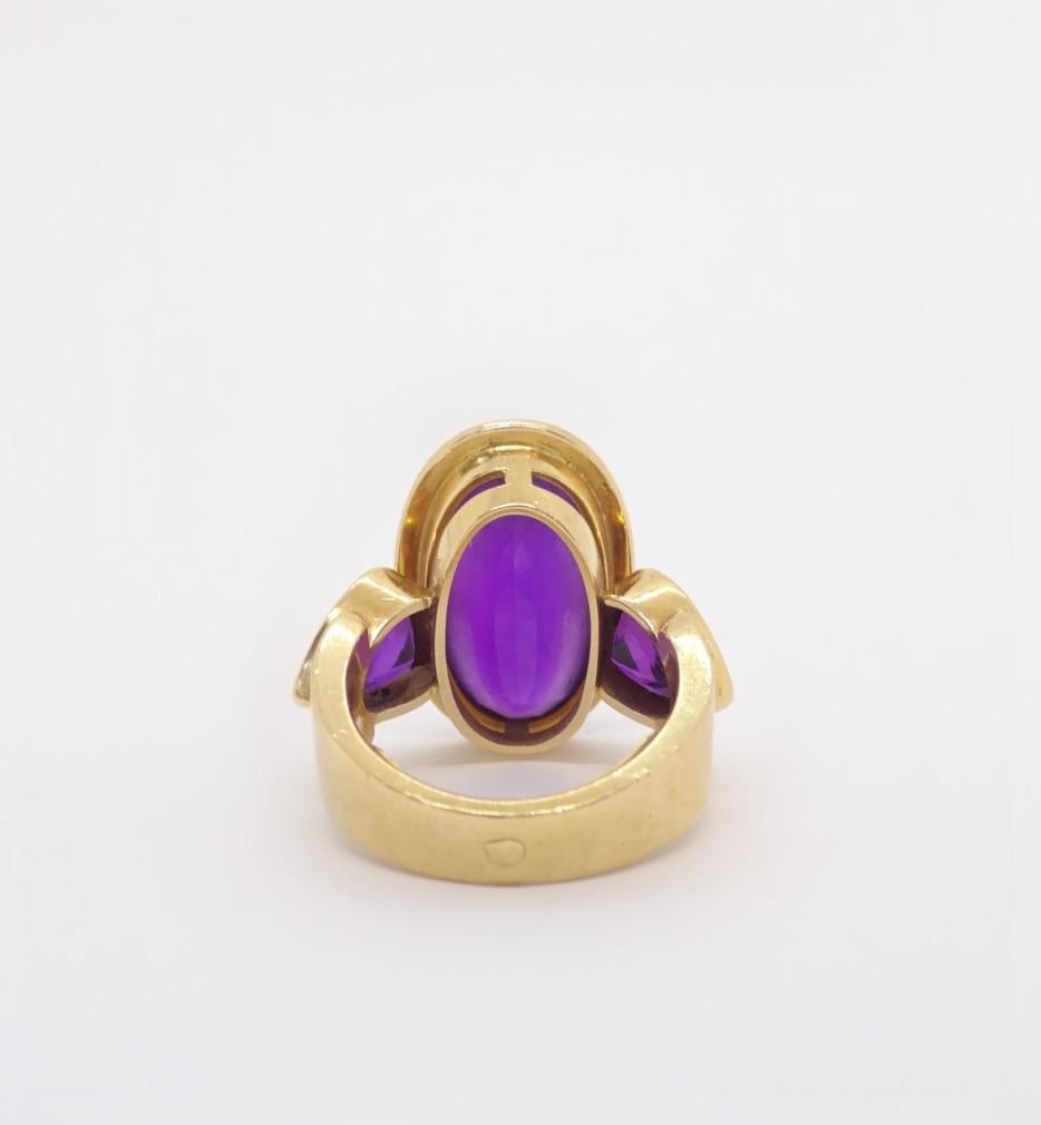 Oval Cut 18 Karat Gold and Amethyst Ring, circa 1970 For Sale