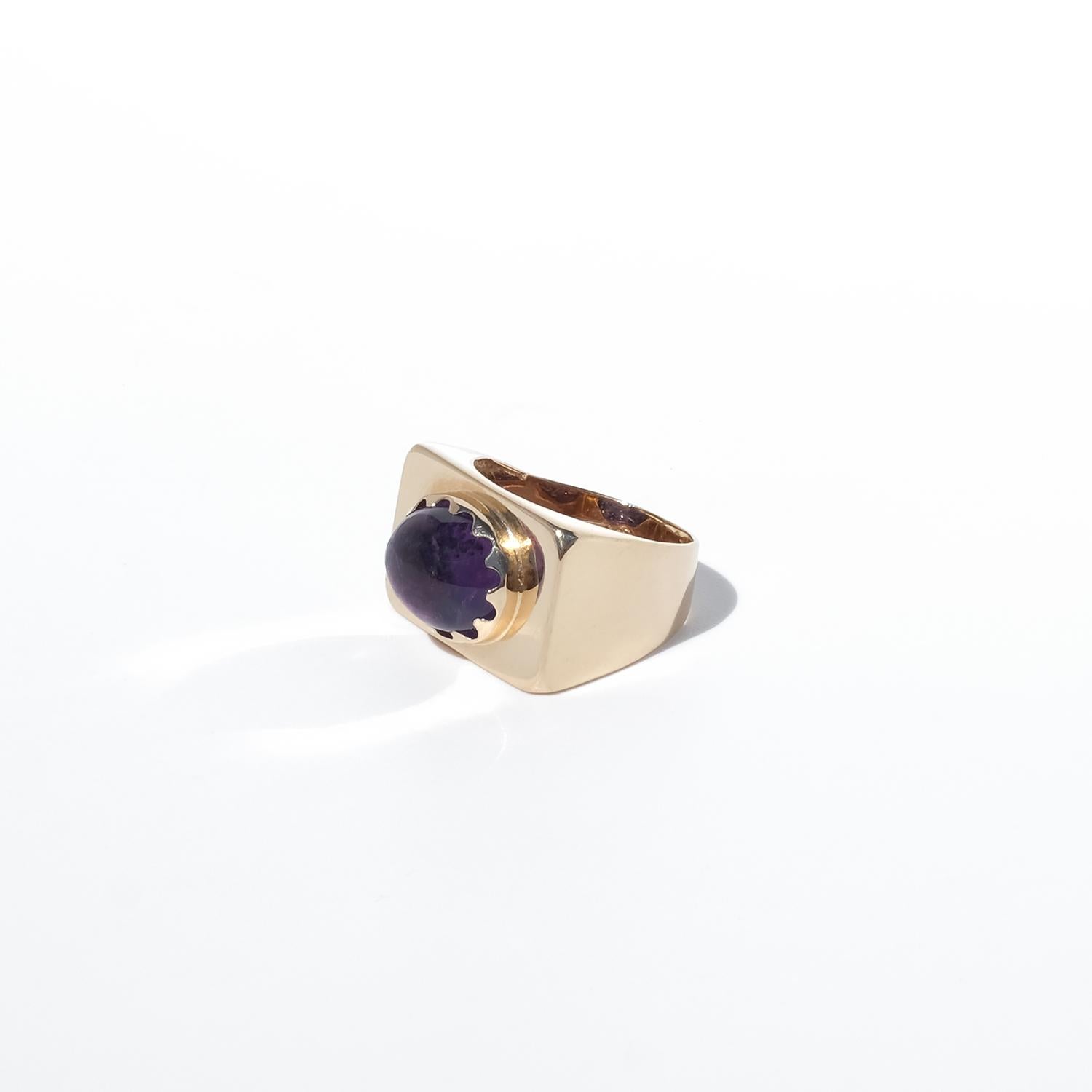 18K Gold and Amethyst Ring Made 1951 For Sale 1