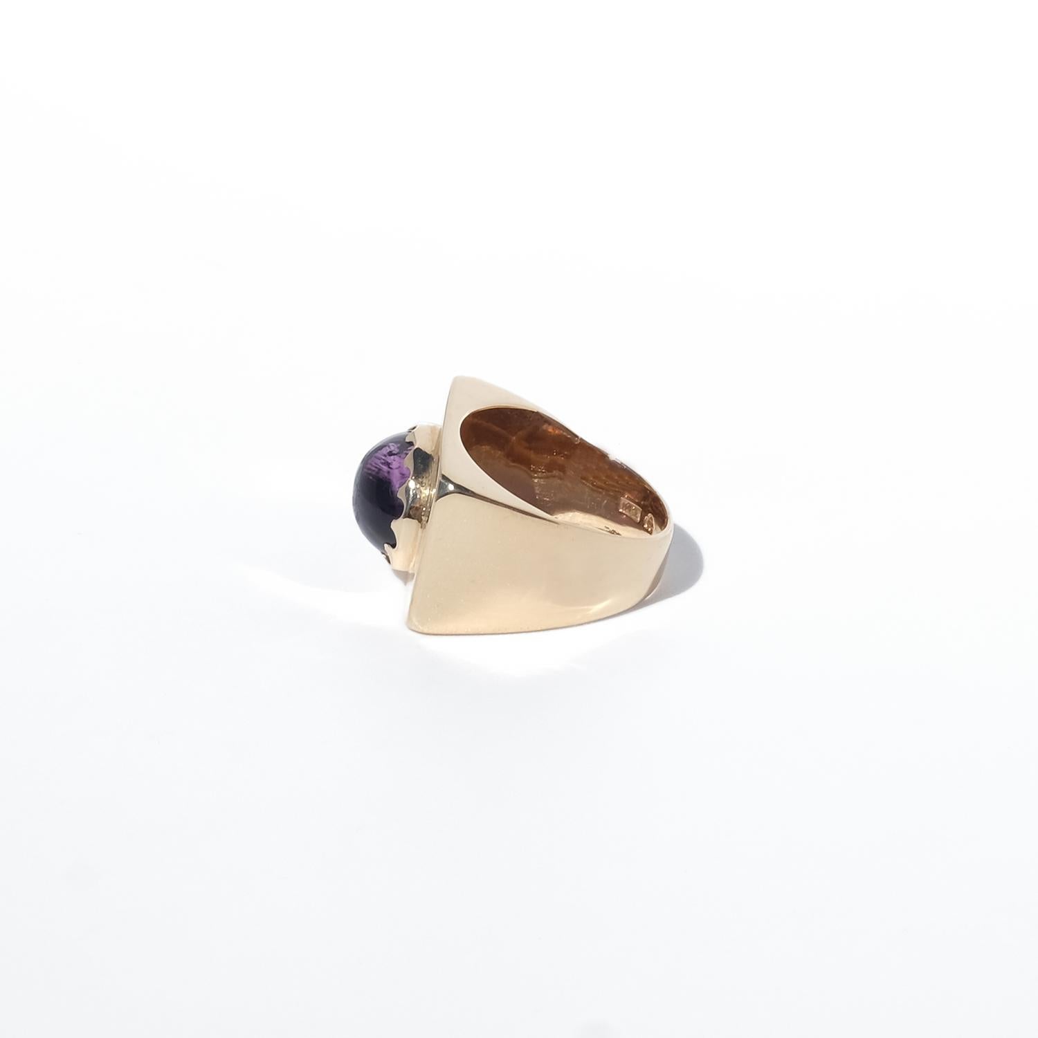 18K Gold and Amethyst Ring Made 1951 For Sale 2