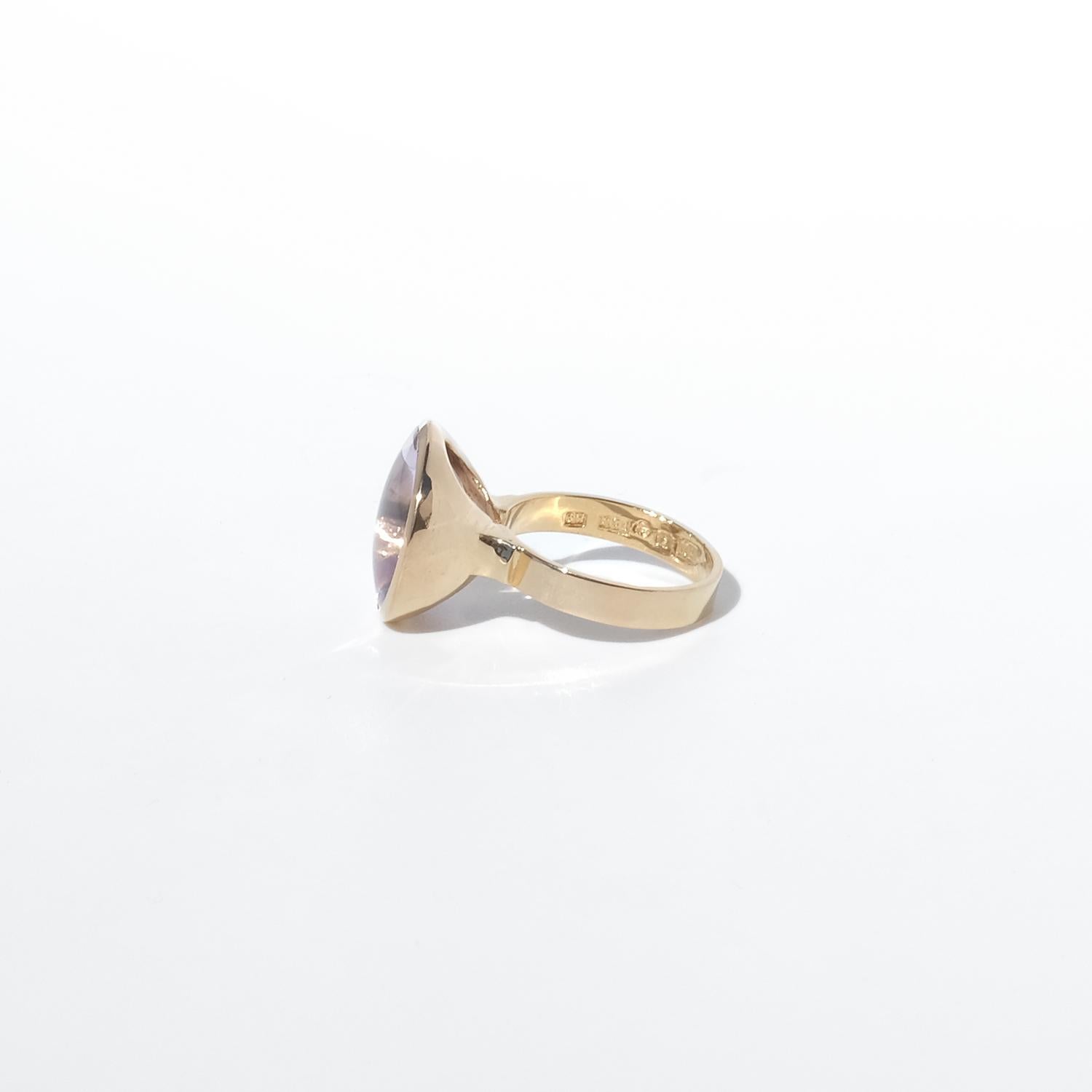 Taglio rotondo Anello vintage in oro 18 carati e ametista di Heribert Engelbert del 1967 in vendita