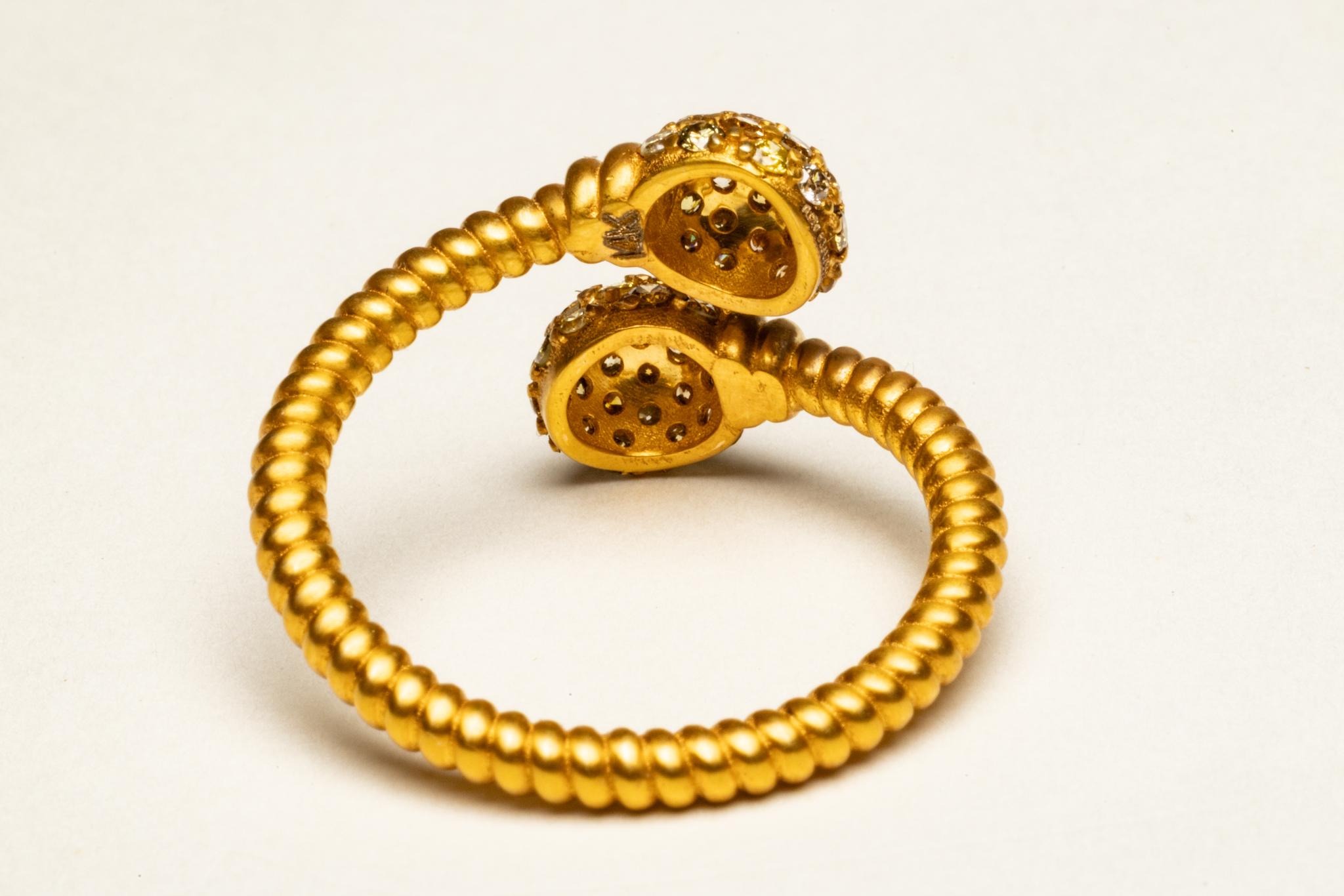 Anello in oro 18 carati e diamanti champagne In condizioni buone in vendita a Nantucket, MA
