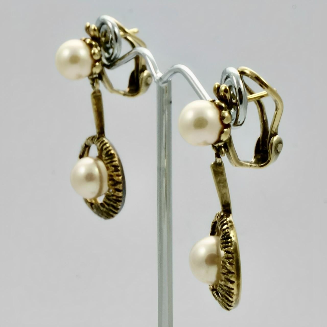 18K Gold and Cultured Pearl Drop Earrings circa 1970s For Sale 2
