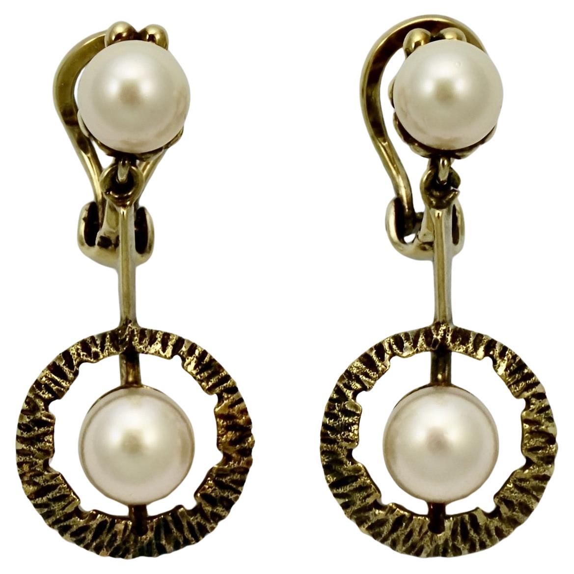 18K Gold and Cultured Pearl Drop Earrings circa 1970s For Sale