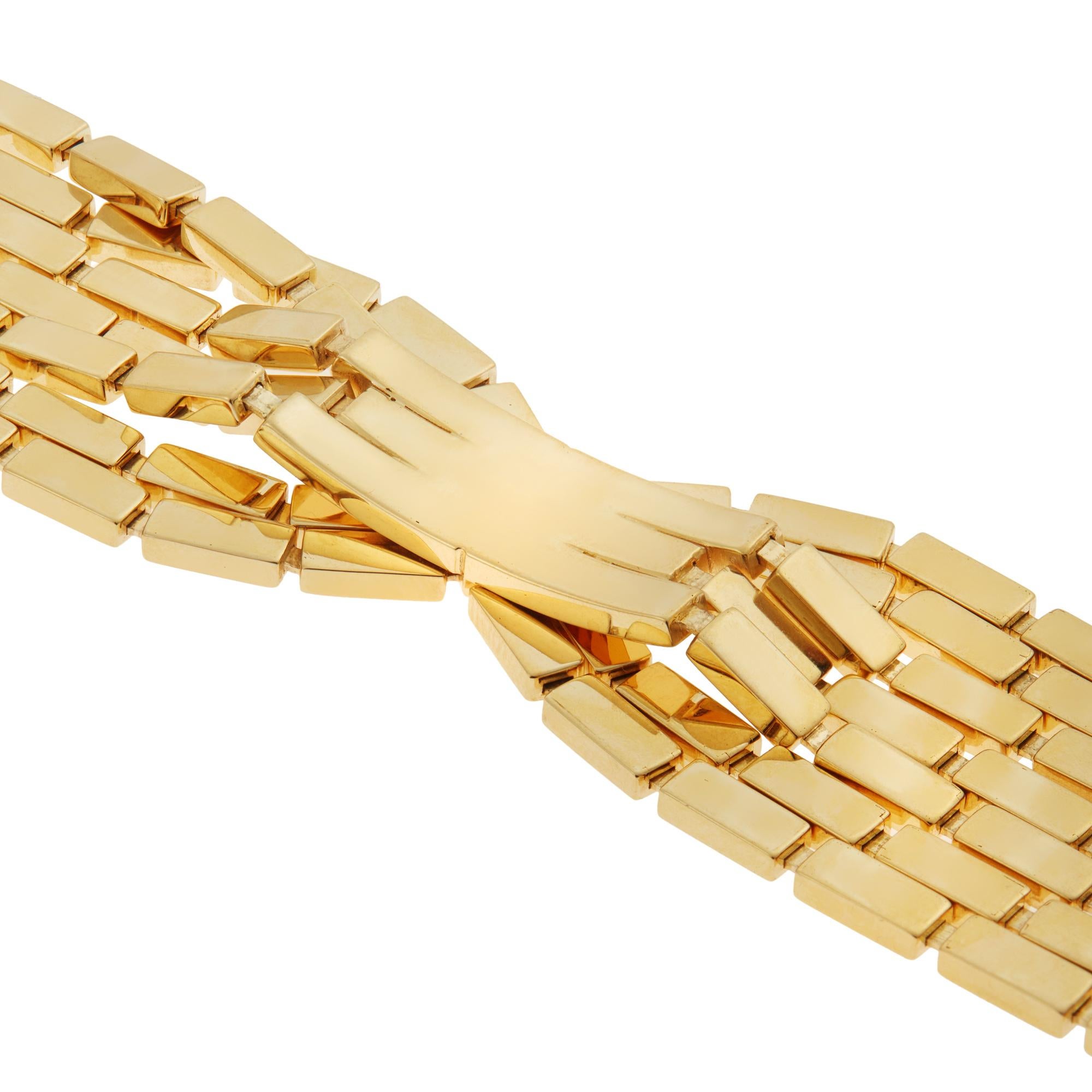18 Karat Gold and Diamond Cascade Bracelet For Sale 3