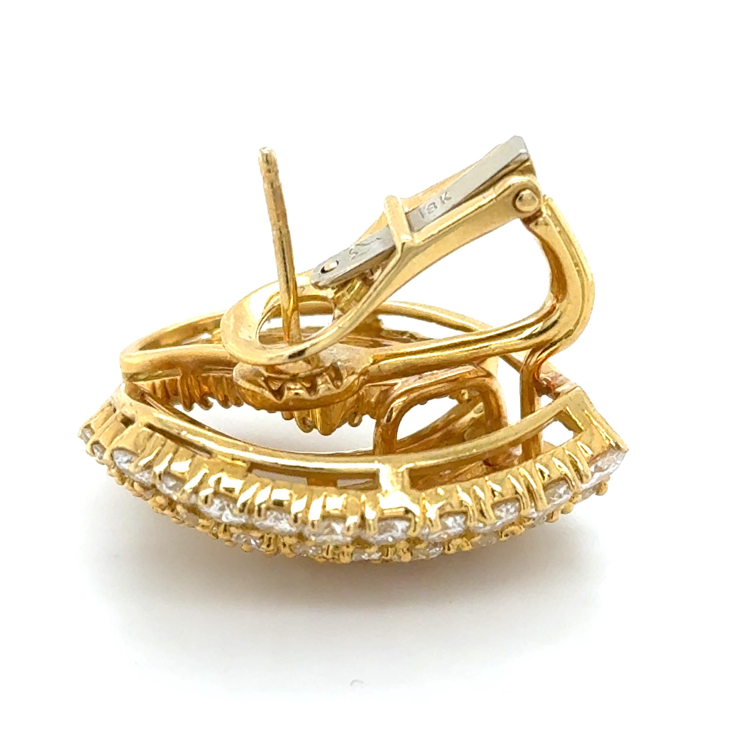 Taglio brillante Orecchini in oro 18K e diamanti in vendita