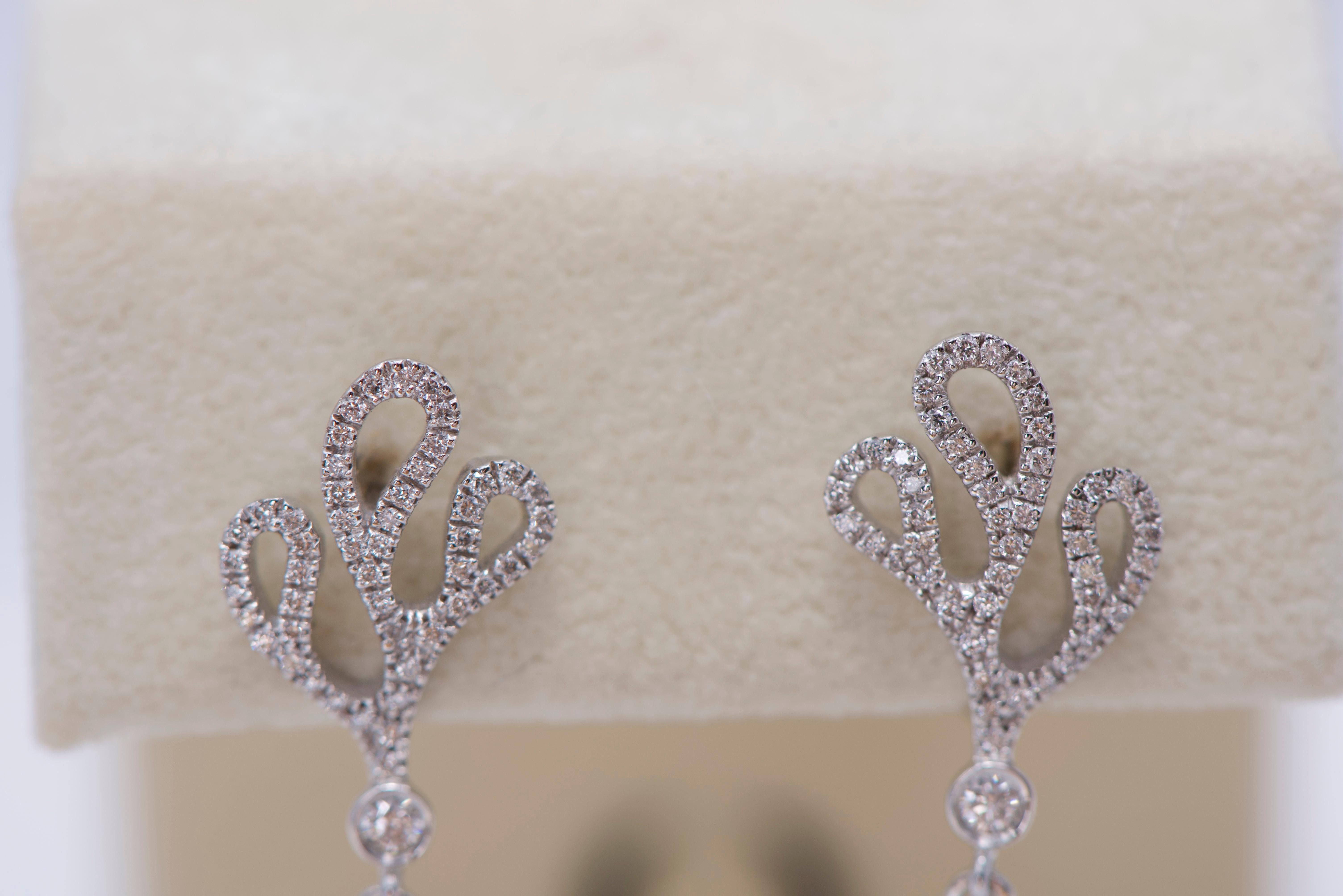 Women's 18k Gold and Diamond Earrings For Sale