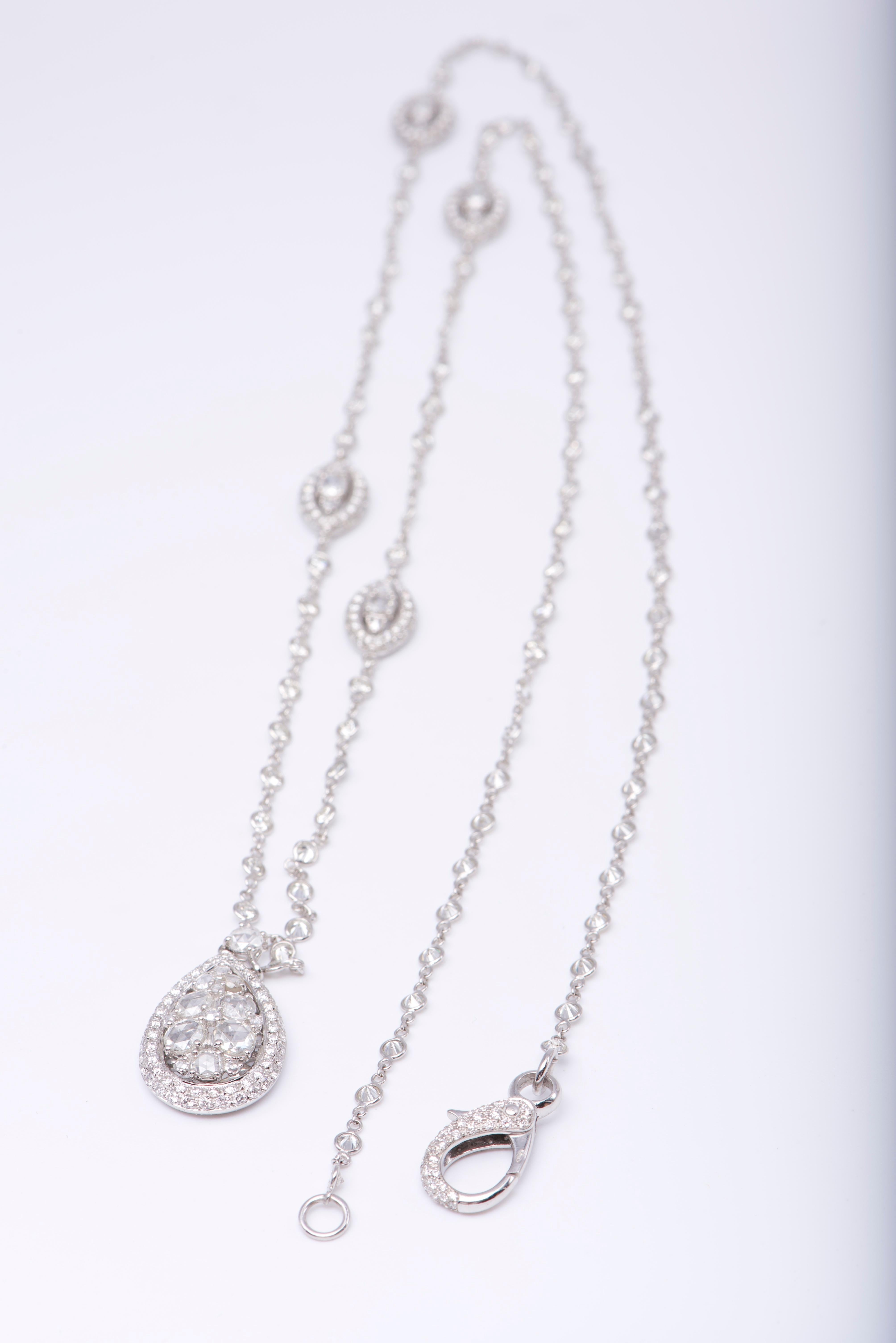 Halskette aus 18 Karat Gold und Diamanten im Zustand „Neu“ im Angebot in Huntington, NY