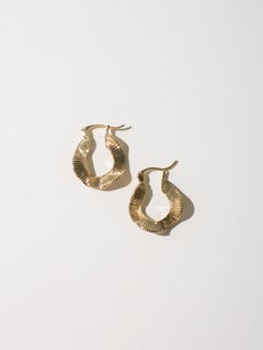 18k Gold and Diamond Ripple Earrings