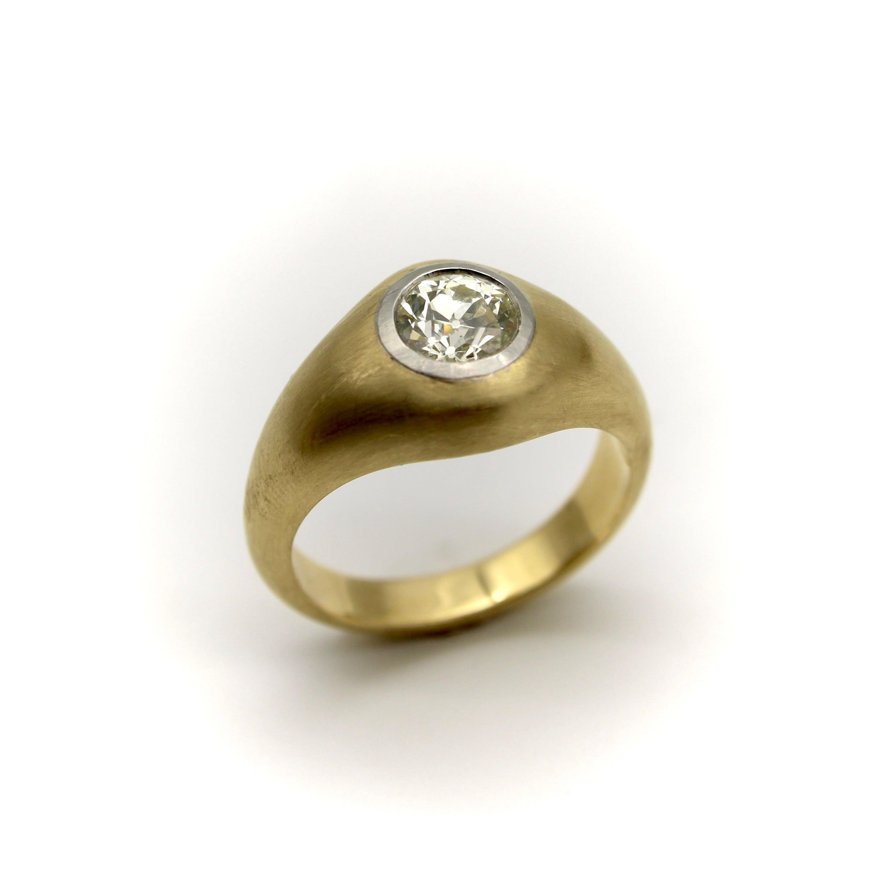 Part of Kirsten’s Corner Signature Collection, this 18k gold and Old European cut diamond ring is a contemporary variation of a Victorian ring. The overall shape was taken from the antique version, but the design was made more fluid with the