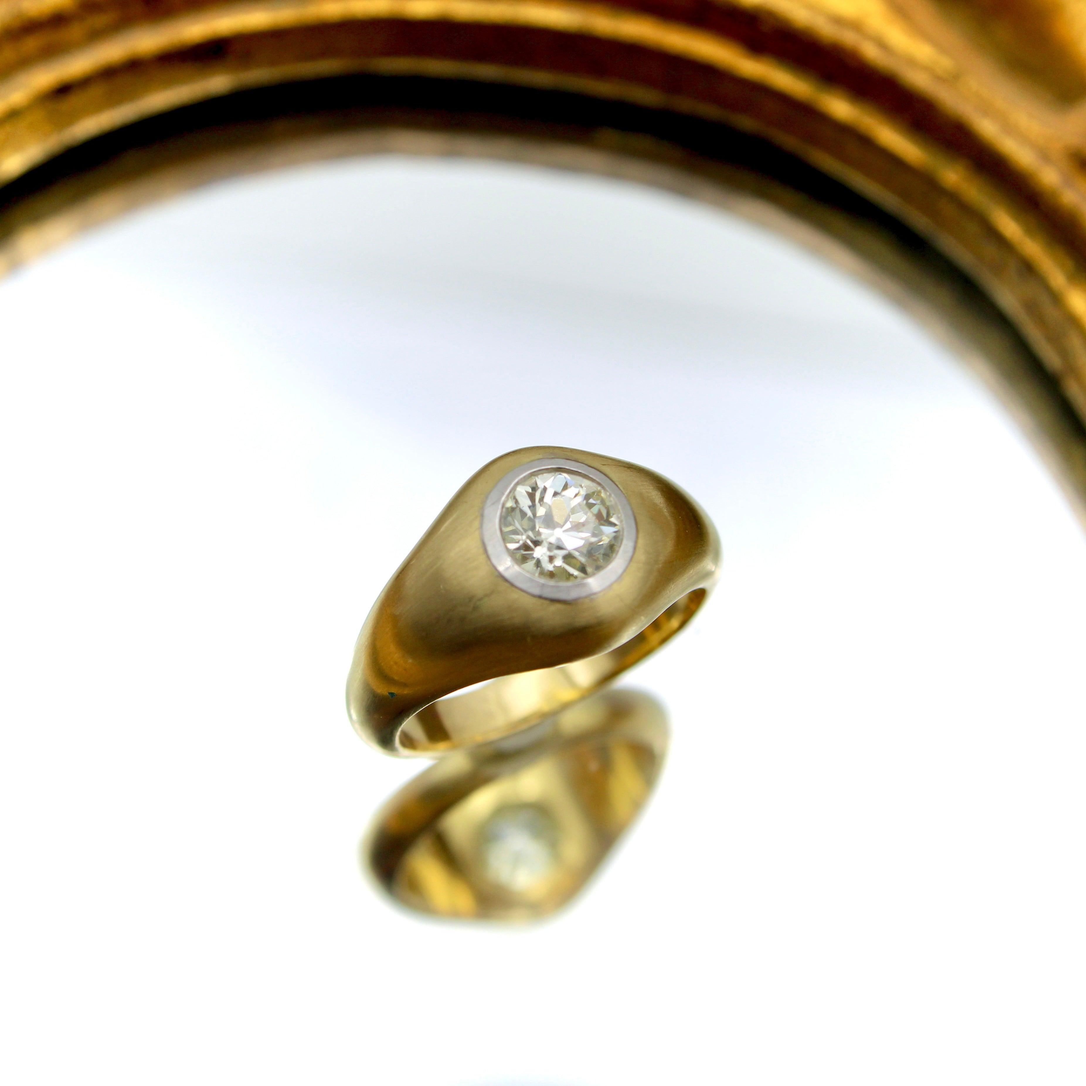 18K Gold and Old European Cut Diamond Signature Flush Mount Ring 2