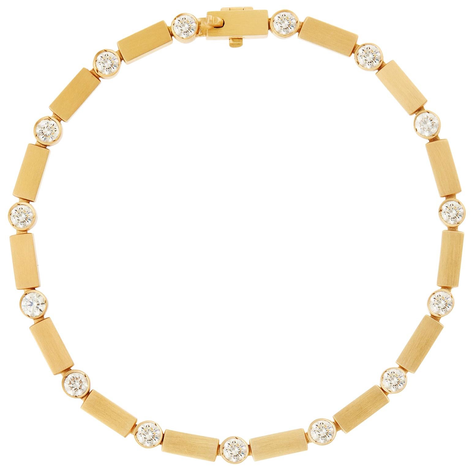 18 Karat Gold and Diamond Stepping Stones Bracelet For Sale
