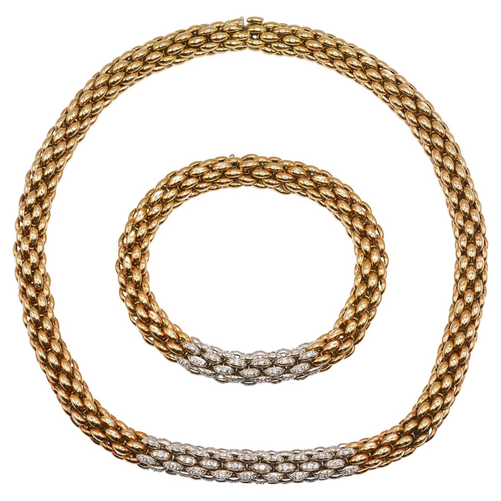18k Gold and Diamond Tubular Necklace and Bracelet Set For Sale