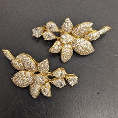18 Karat Gold Diamant-Blumenkopf-Ohrclips