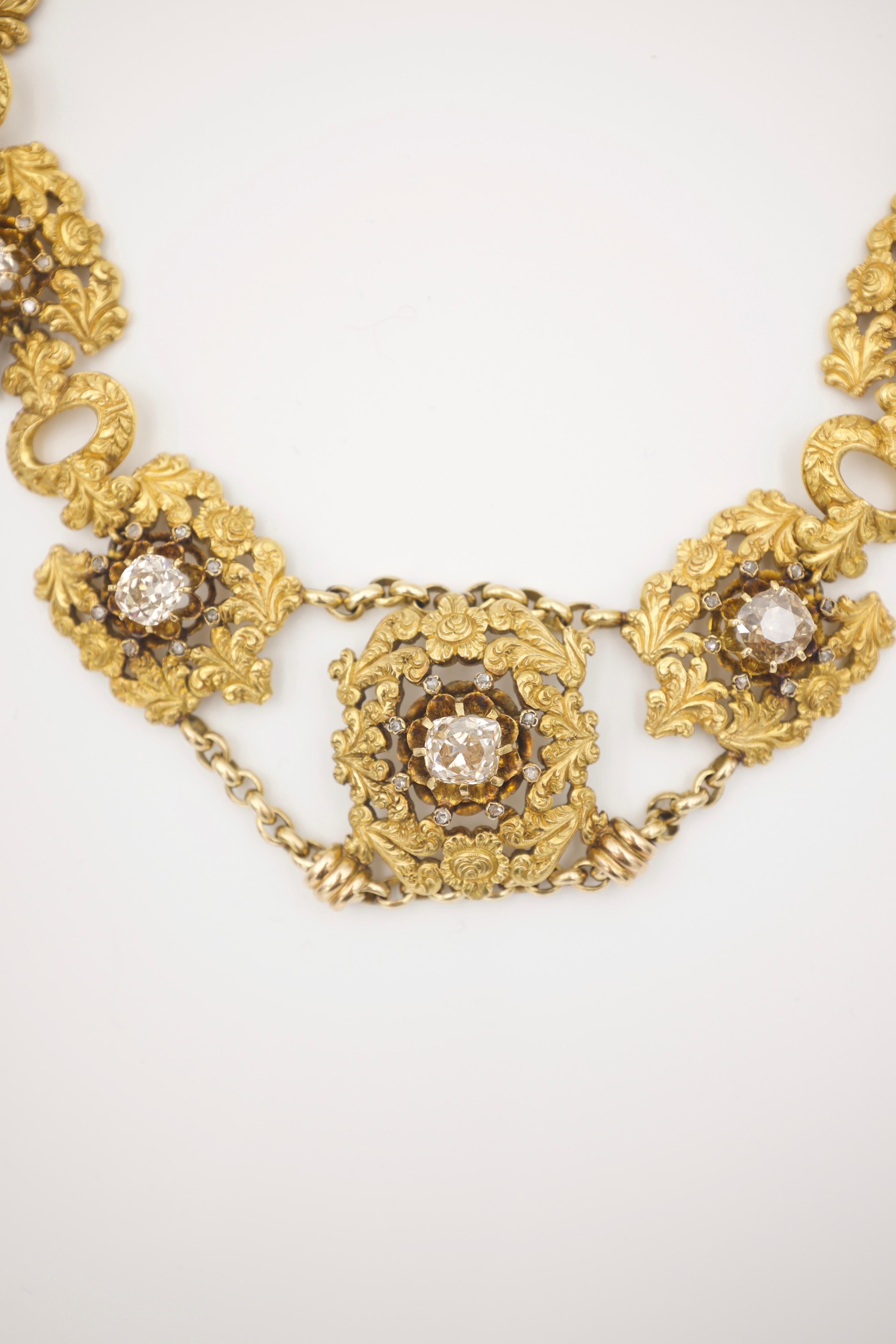 Women's or Men's 18 Karat Gold and Diamonds Original 1930s Buccellati Set For Sale