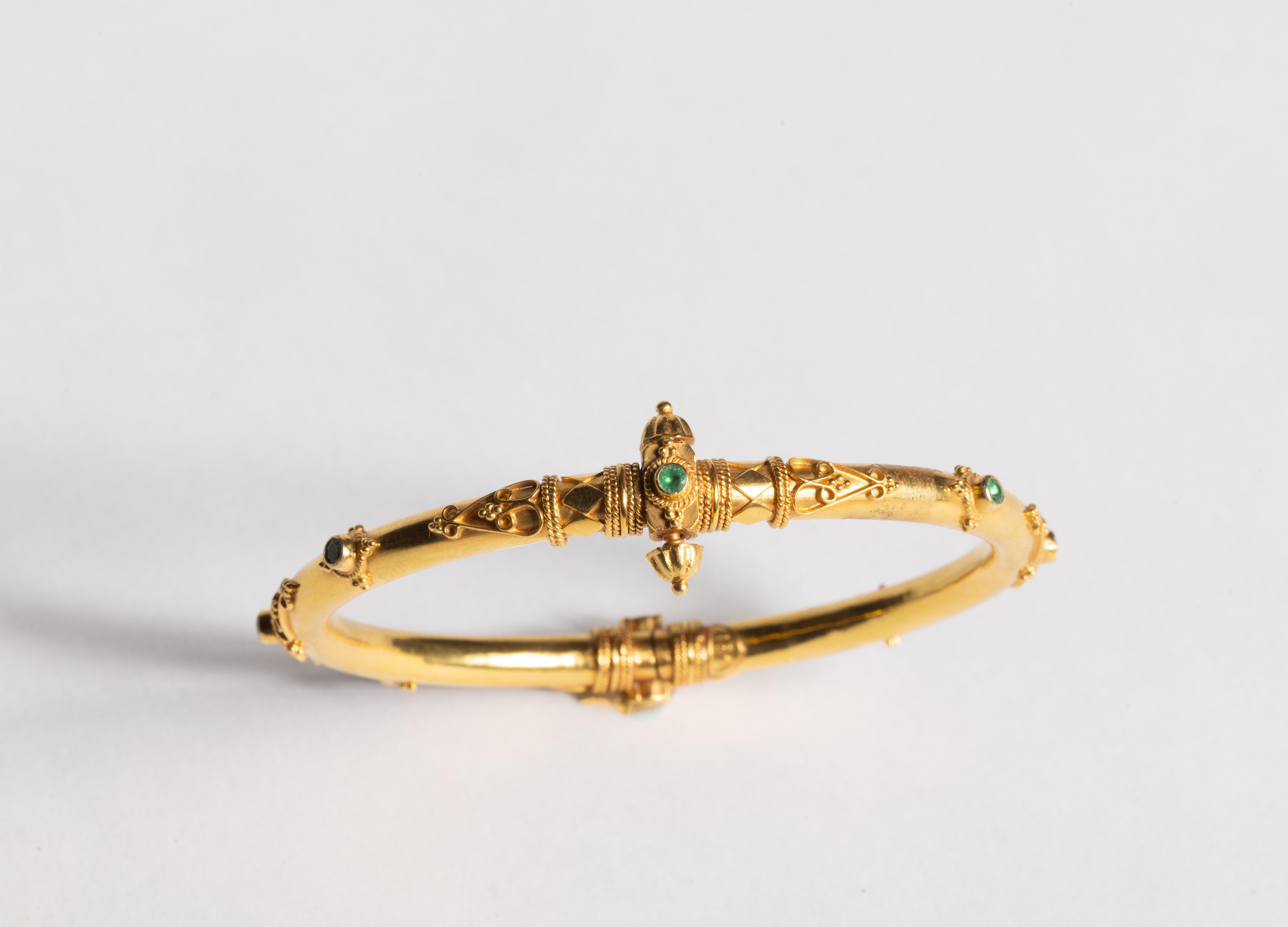 da uomo o donna Bracciale indiano in oro 18K e smeraldo in vendita