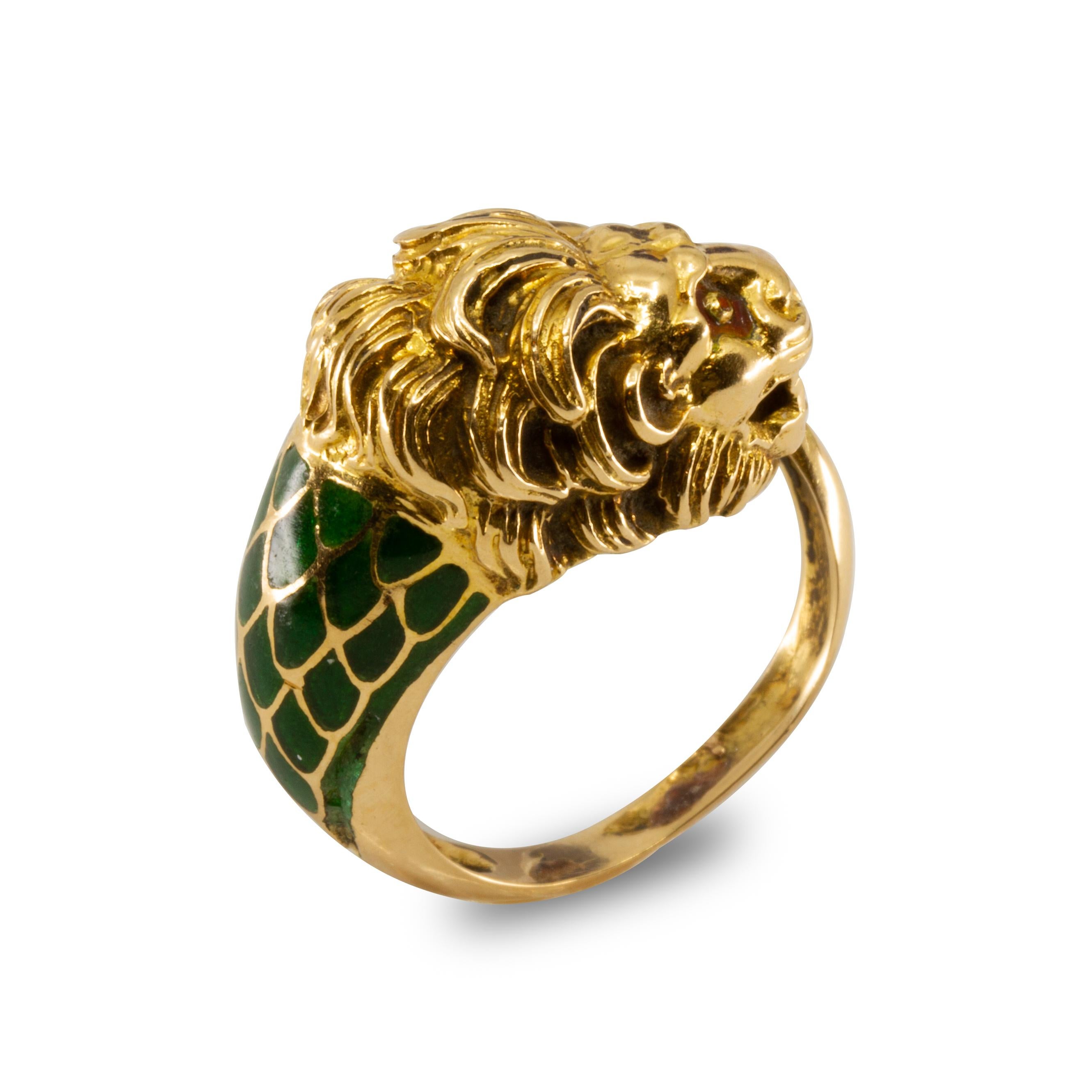 18k gold lion head ring