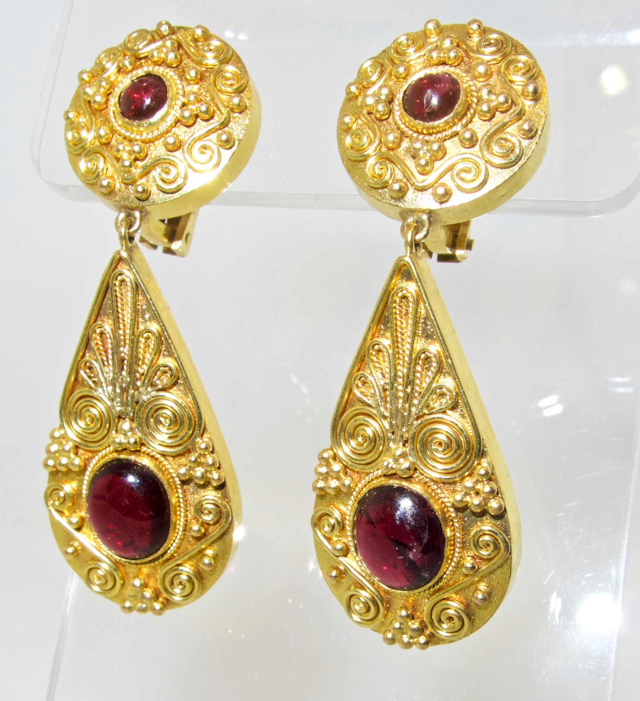 18 Karat Gold and Garnet Pendant Style Earrings In Excellent Condition In Aspen, CO