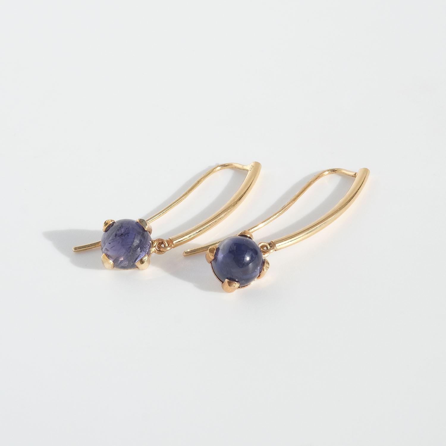 Women's or Men's 18k Gold and Iolite Earrings For Sale