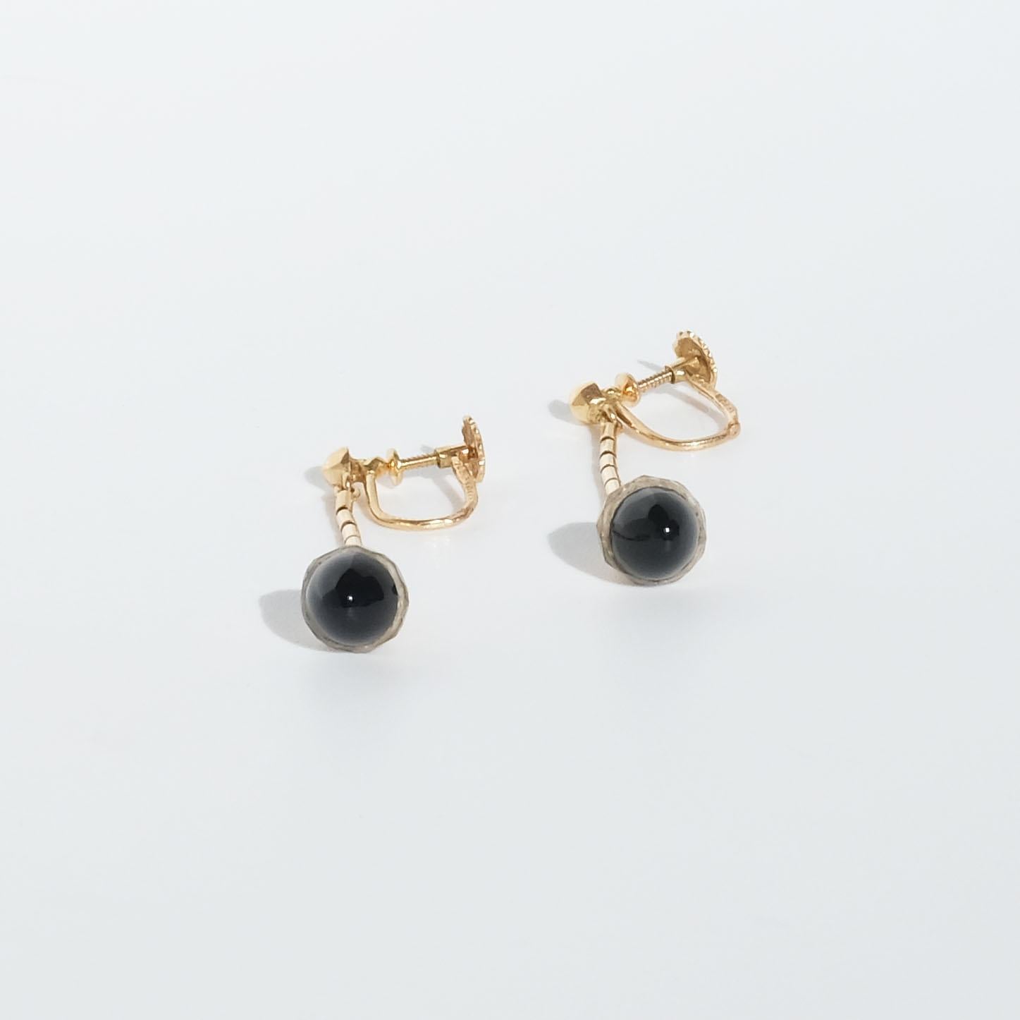 Mixed Cut 18k Gold and Onyx Earrings Made in the 1950s in Sweden For Sale