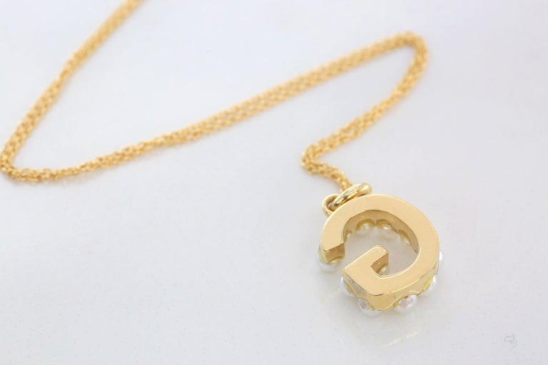 18K Gold and Pearl Initial Letter 'G' Necklace For Sale at 1stDibs