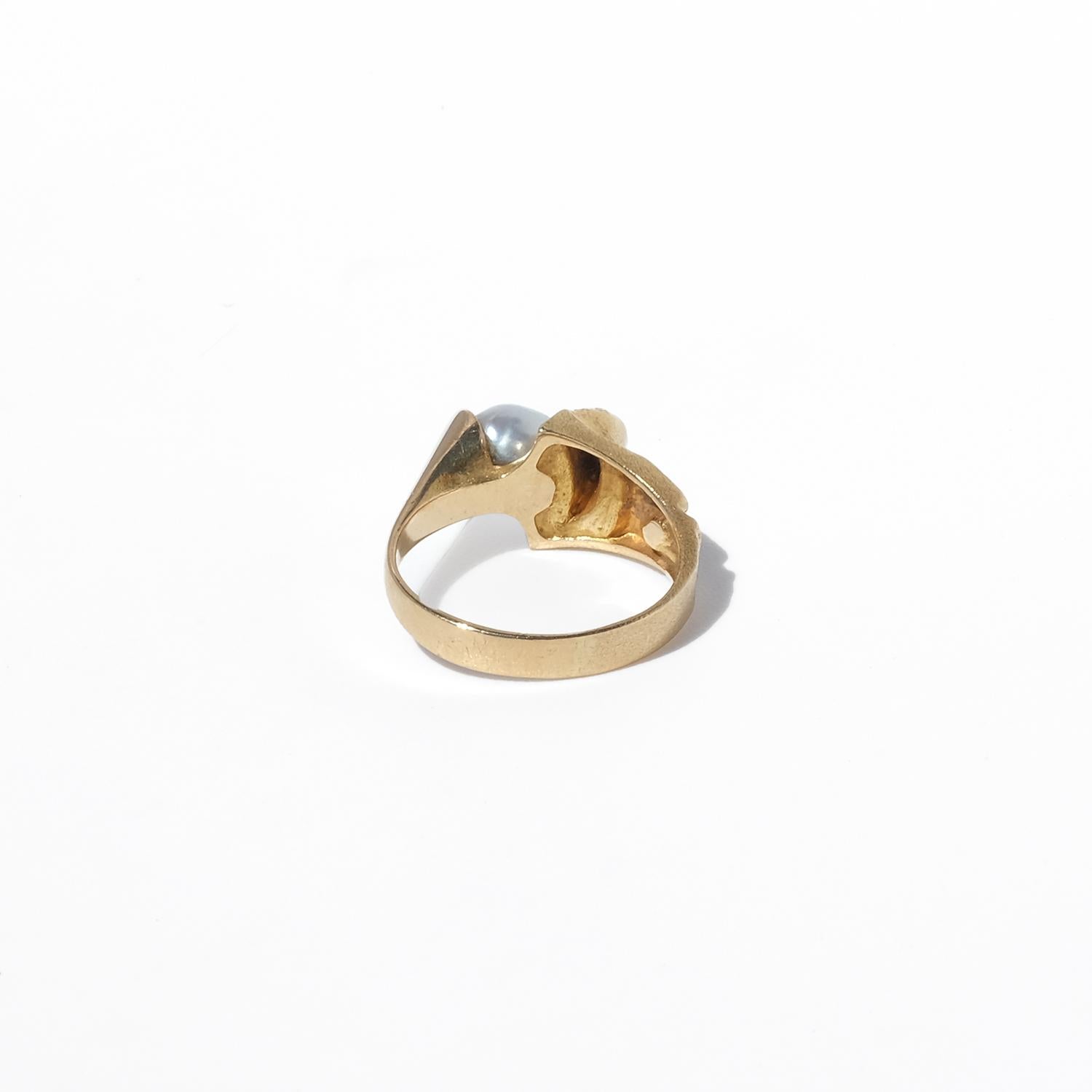 18K Gold and Pearl Ring by Lapponia “Birth of a Pearl” Made 1992 For Sale 2