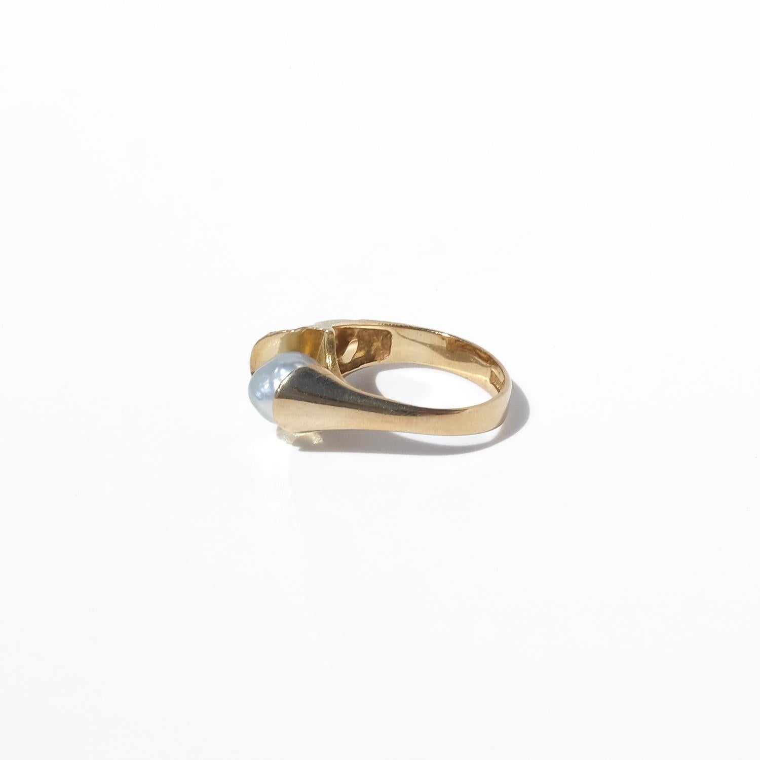 18K Gold and Pearl Ring by Lapponia “Birth of a Pearl” Made 1992 For Sale 3