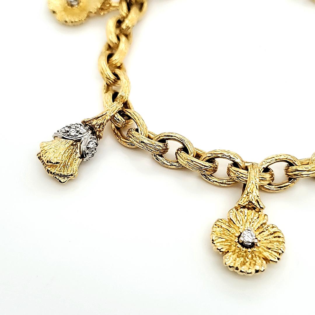 Contemporary 18k Gold and Platinum Diamond Cts 0.56 Flower Bracelet For Sale