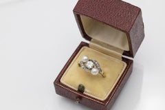 18k gold and platinum ring with old-cut diamonds and cultured pearls