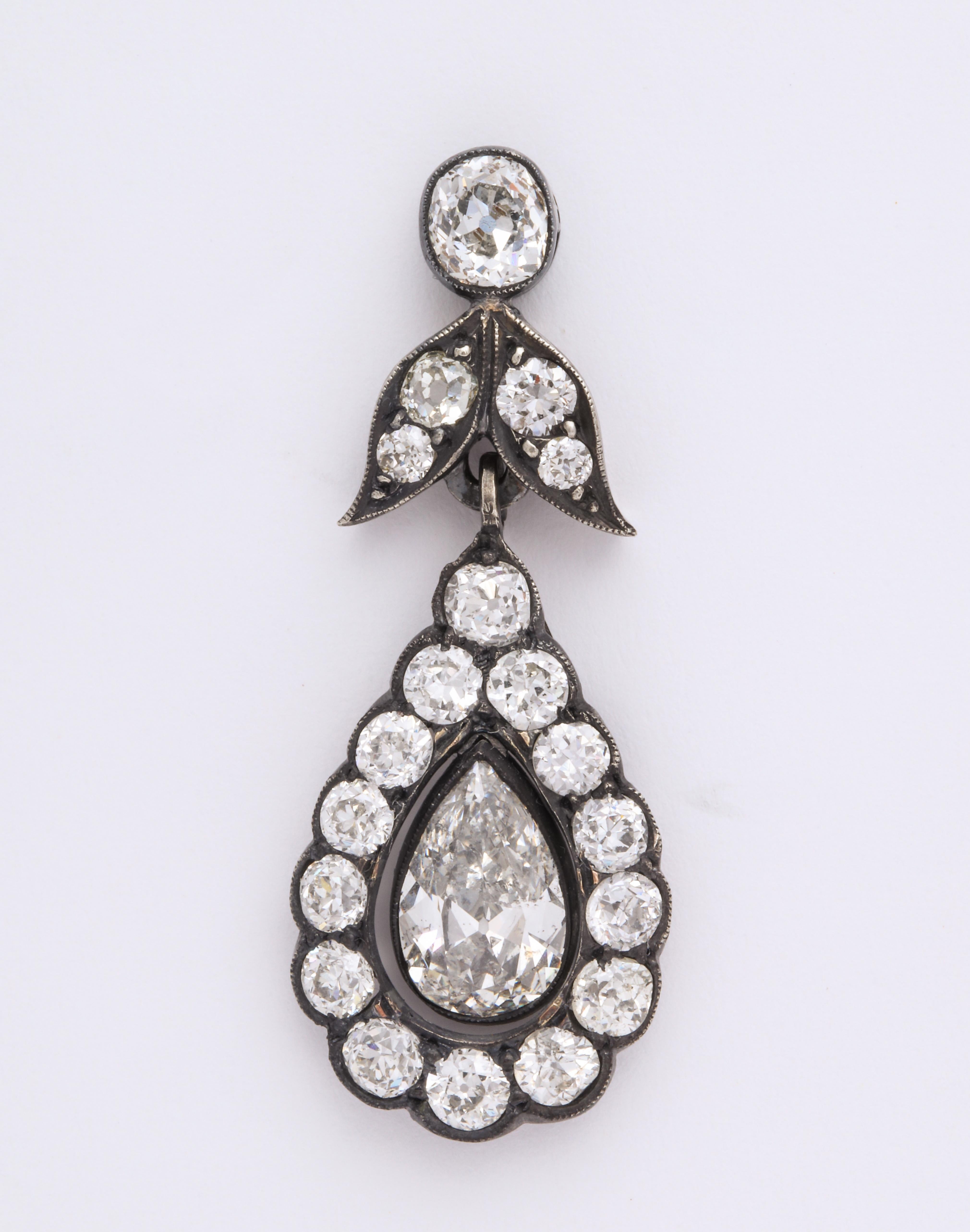 18 Karat Gold and Silver Georgian Era Diamond Pendant Earrings For Sale 1