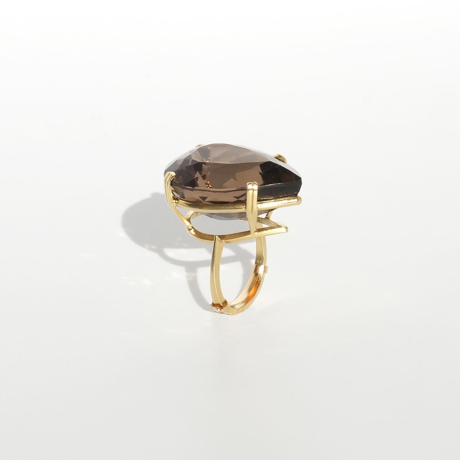Taglio misto Anello in oro 18 carati e quarzo fumé di H. Stern in vendita