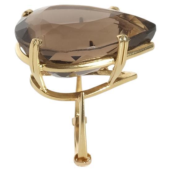 Anello in oro 18 carati e quarzo fumé di H. Stern