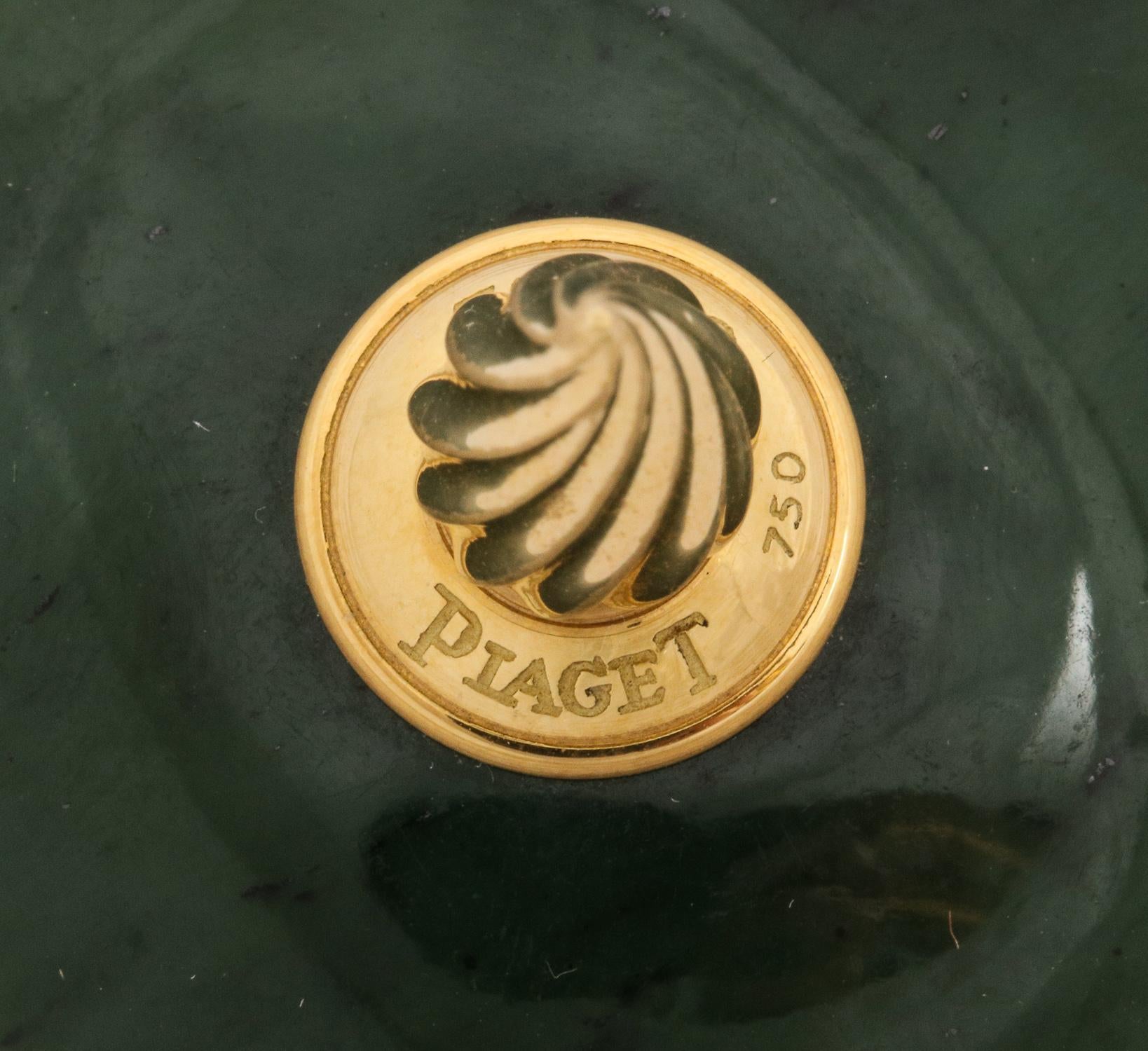 18-Karat Gold and Spinach Jade Round Box with Cover by Piaget Geneve 1