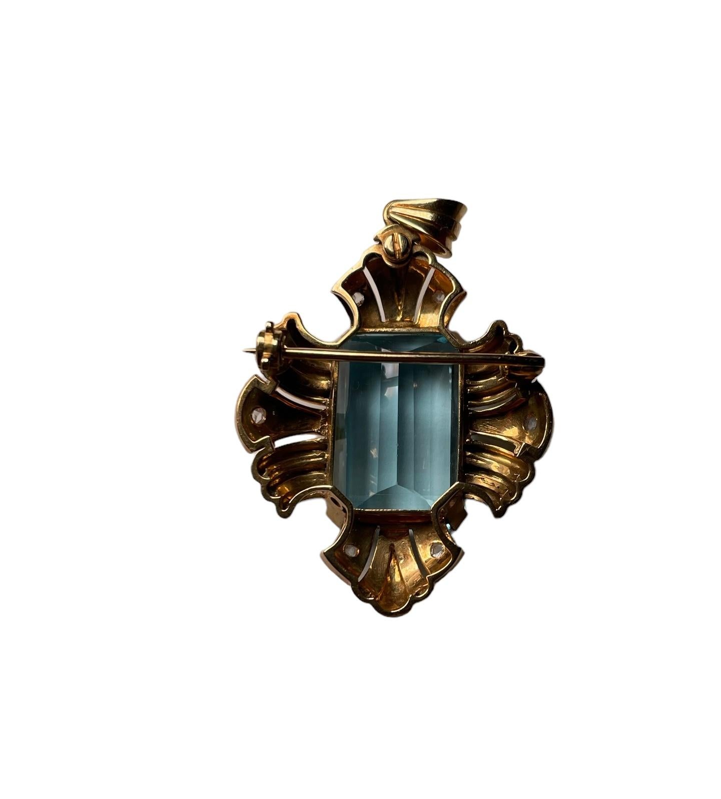 18K Gold Aquamarine And Diamonds Pendant/Brooch For Sale 3
