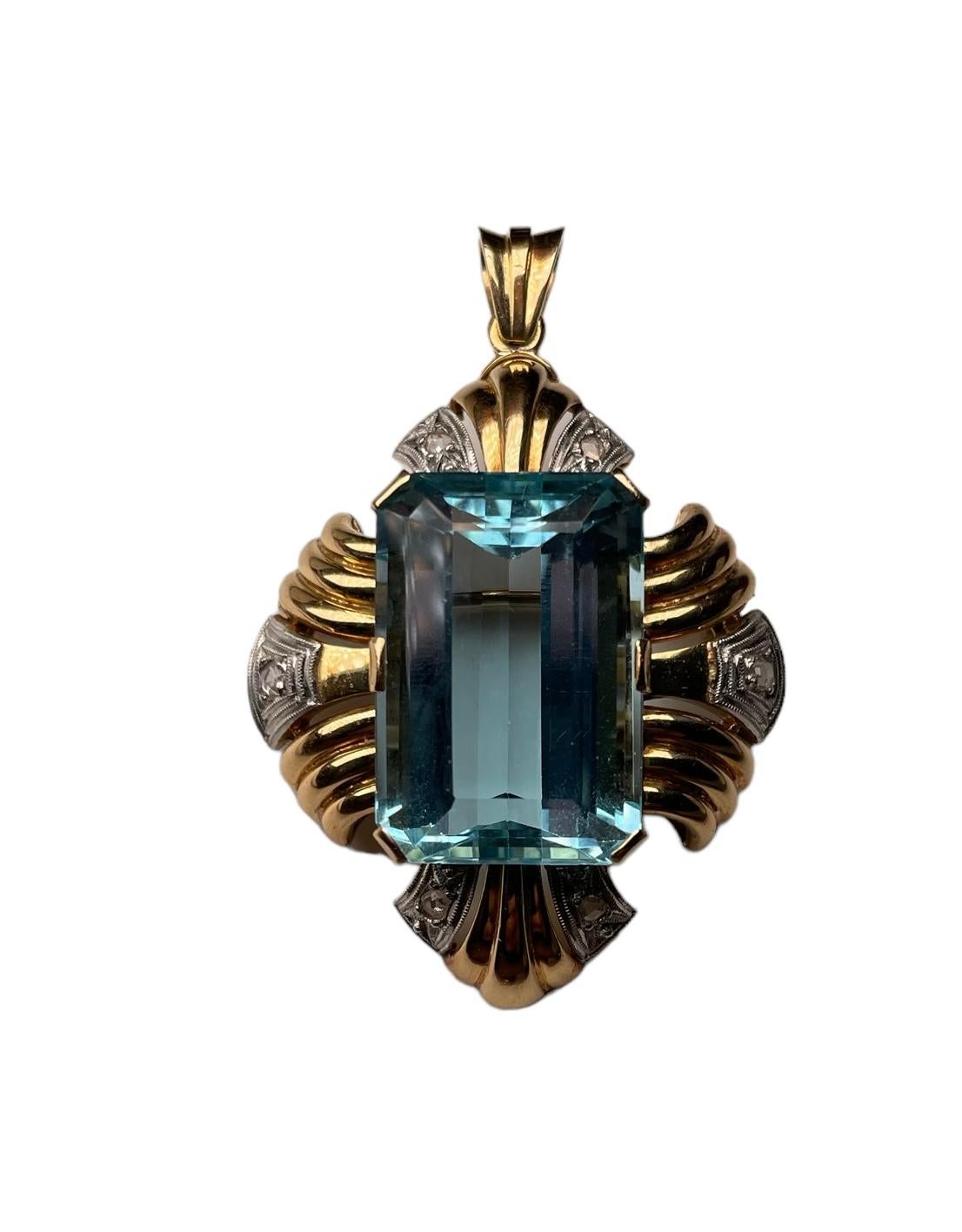 18K Gold Aquamarine And Diamonds Pendant/Brooch For Sale 1