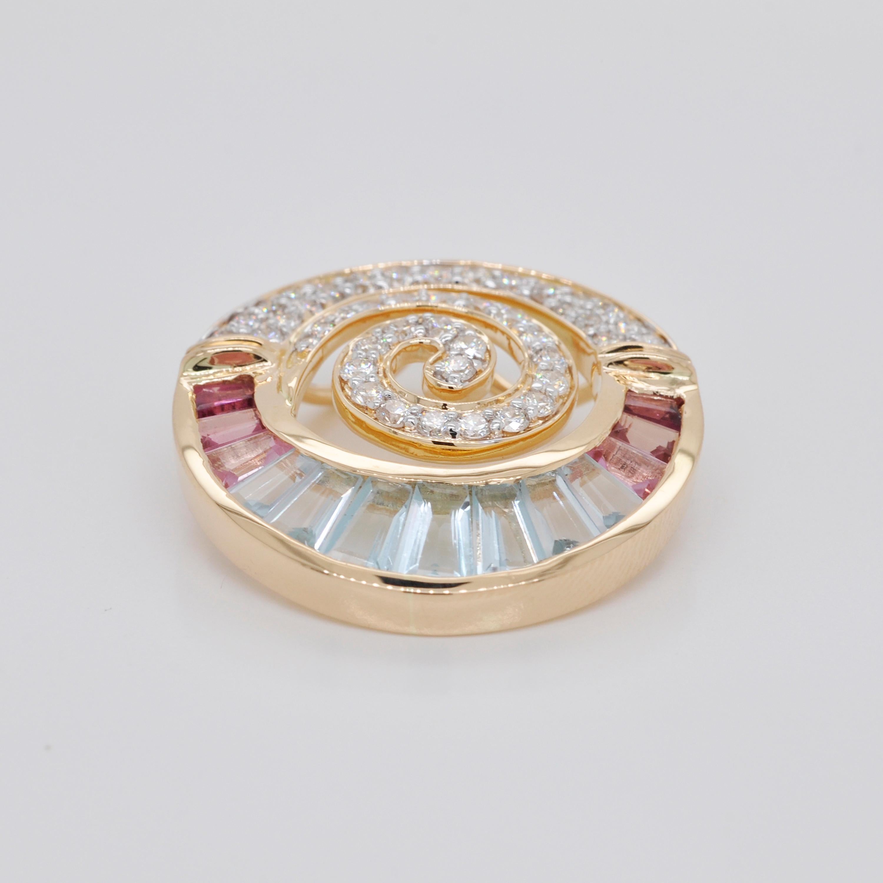 18 Karat Gold Aquamarine Pink Tourmaline Diamond Pendant Necklace Earrings Set In New Condition In Jaipur, Rajasthan