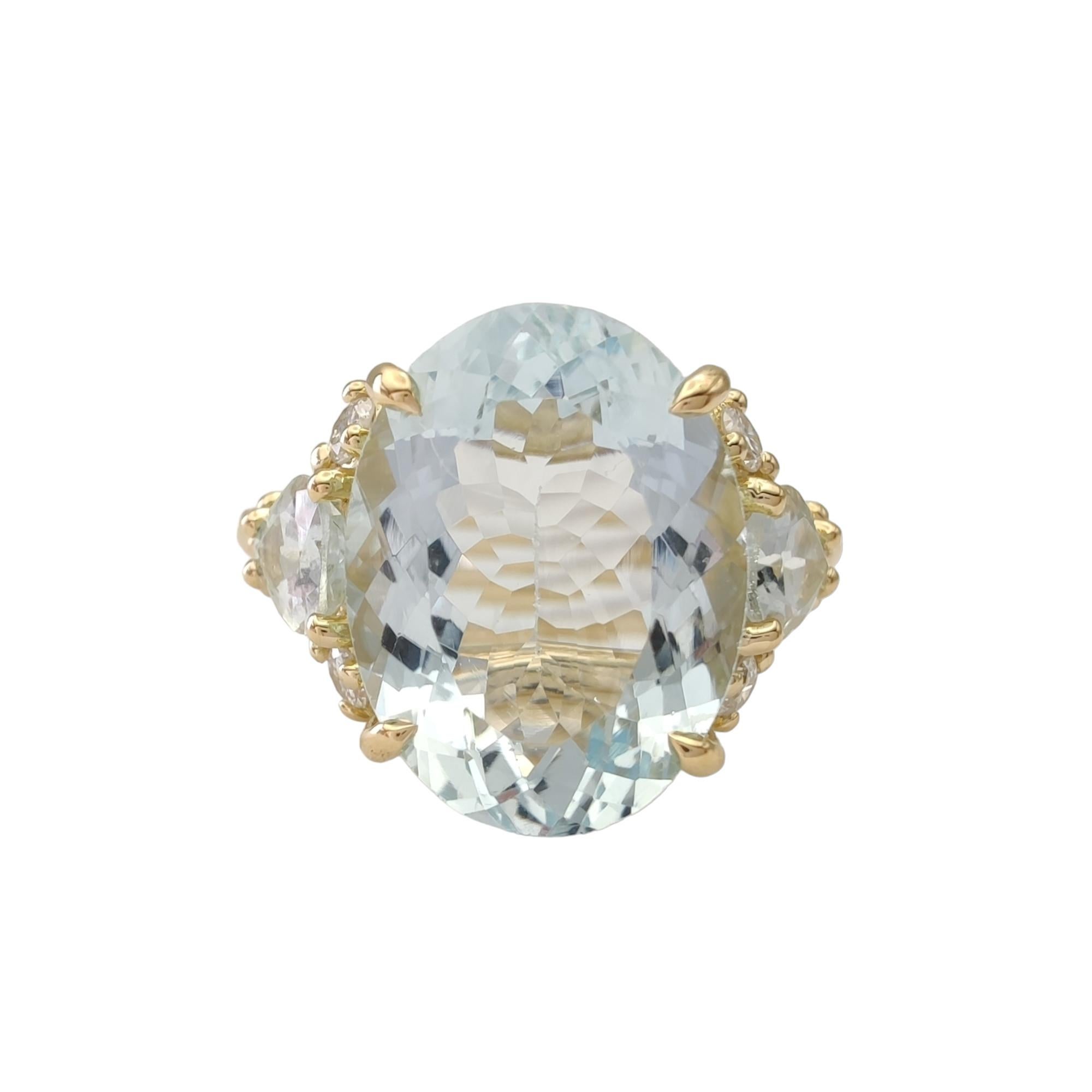 18K Gold Aquamarine Ring  Diamonds for Weddings, Engagements, proposals gifts  For Sale 5