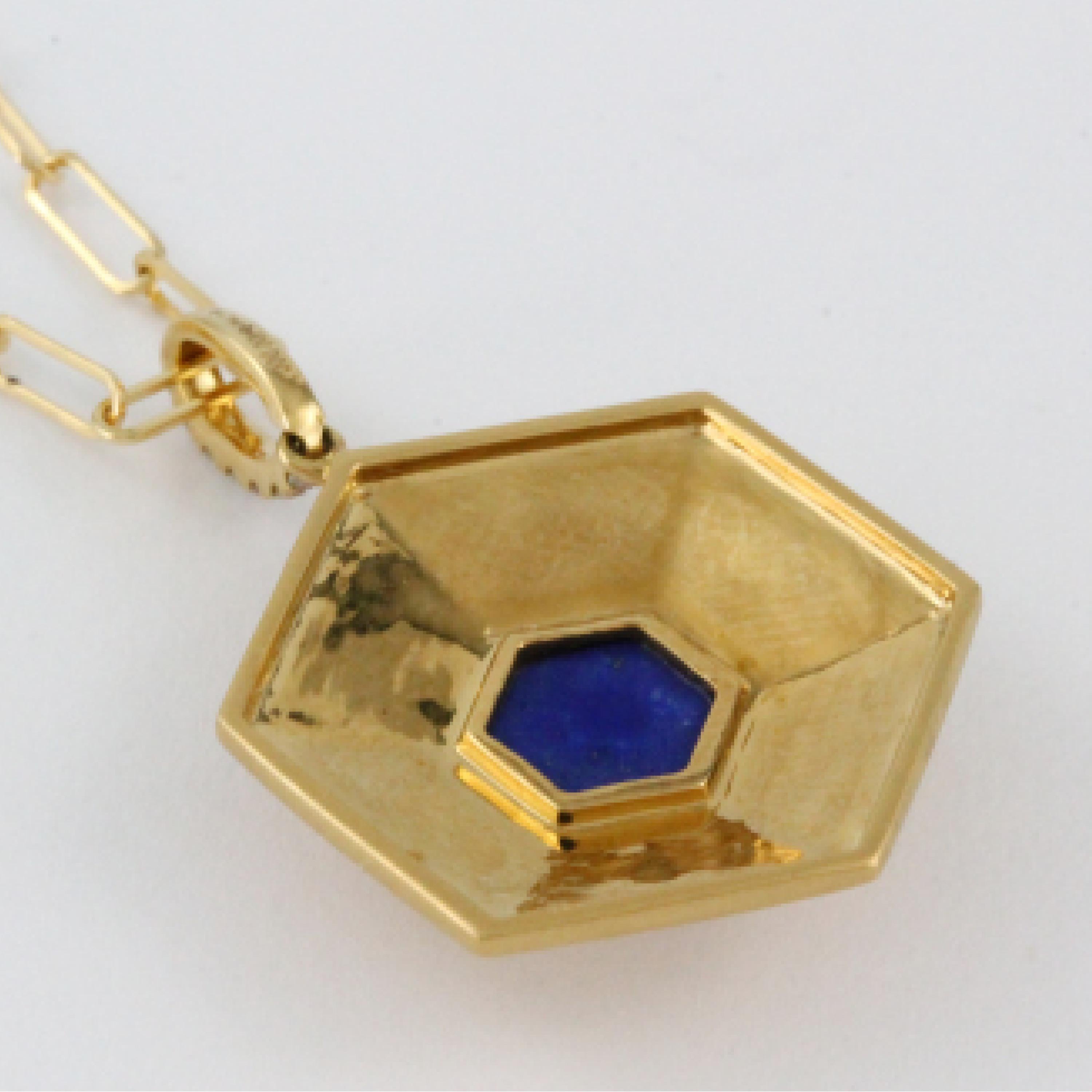 18K Gold Pendant Necklace Lapis Lazuli Rock Crystal Quartz Diamonds In New Condition For Sale In Great Neck, NY