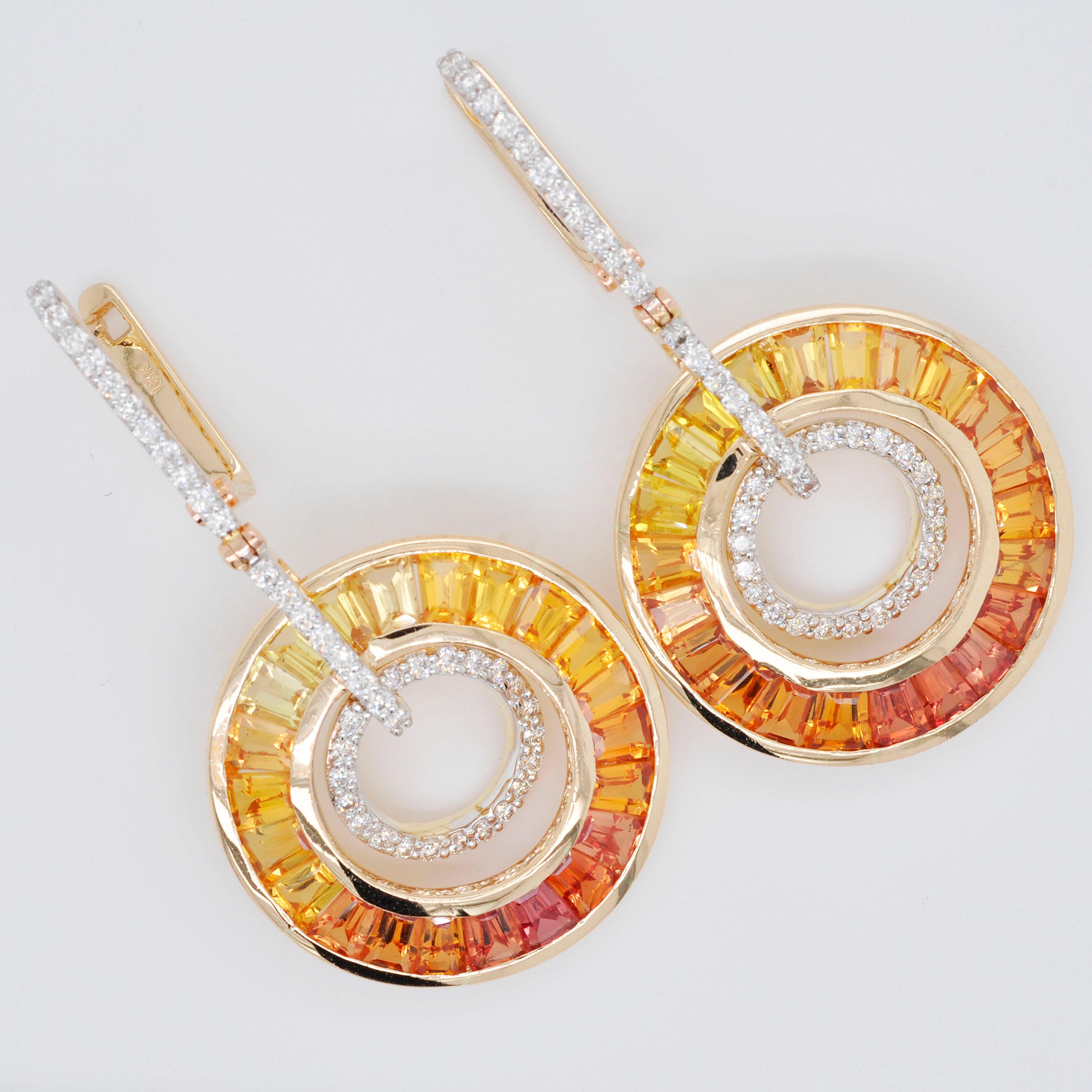 18K Gold Art-Deco Style Baguettes Yellow Sapphire Diamond Circular Earrings In New Condition For Sale In Jaipur, Rajasthan