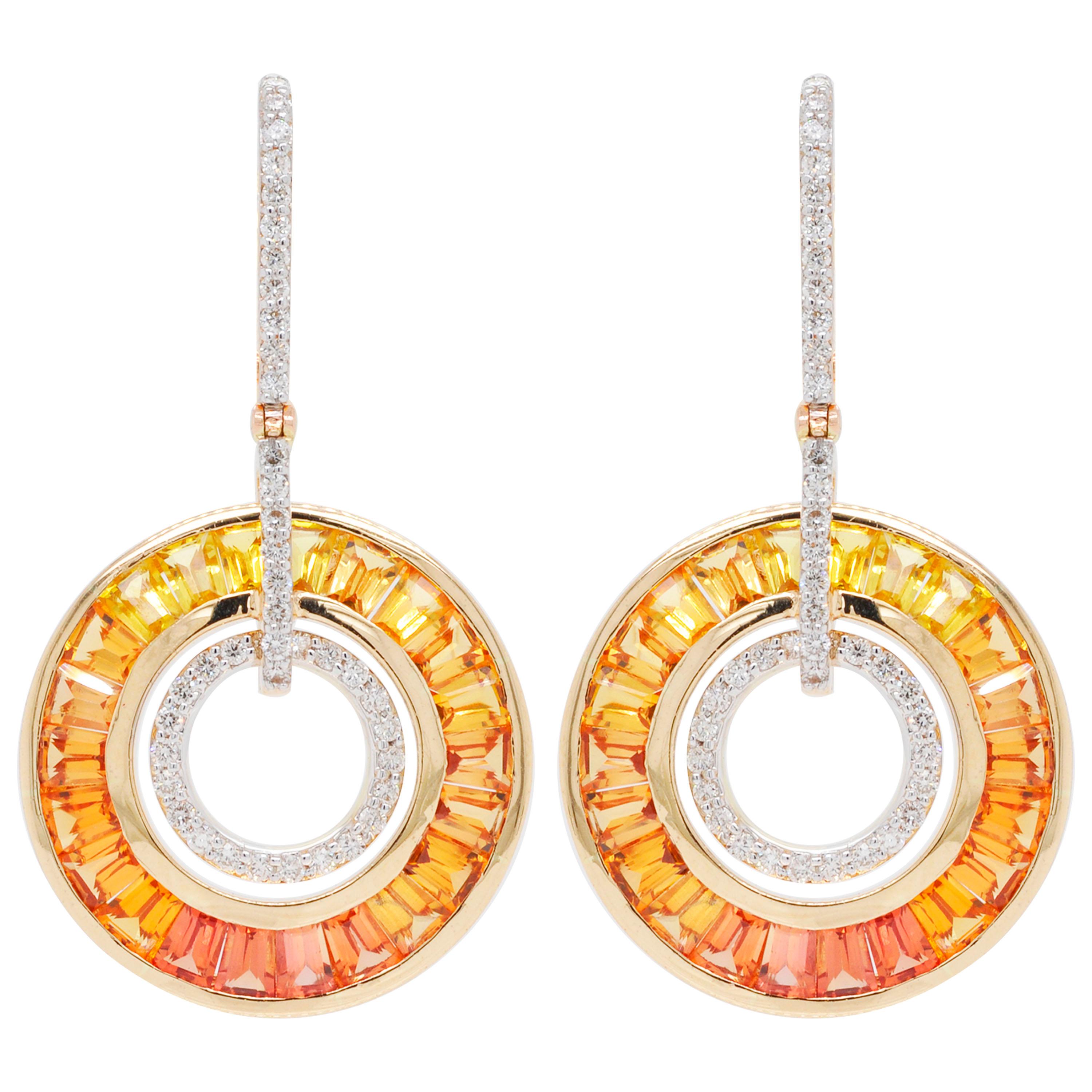 Boucles d'oreilles circulaires de style Art déco en or 18 carats avec saphirs jaunes baguettes et diamants