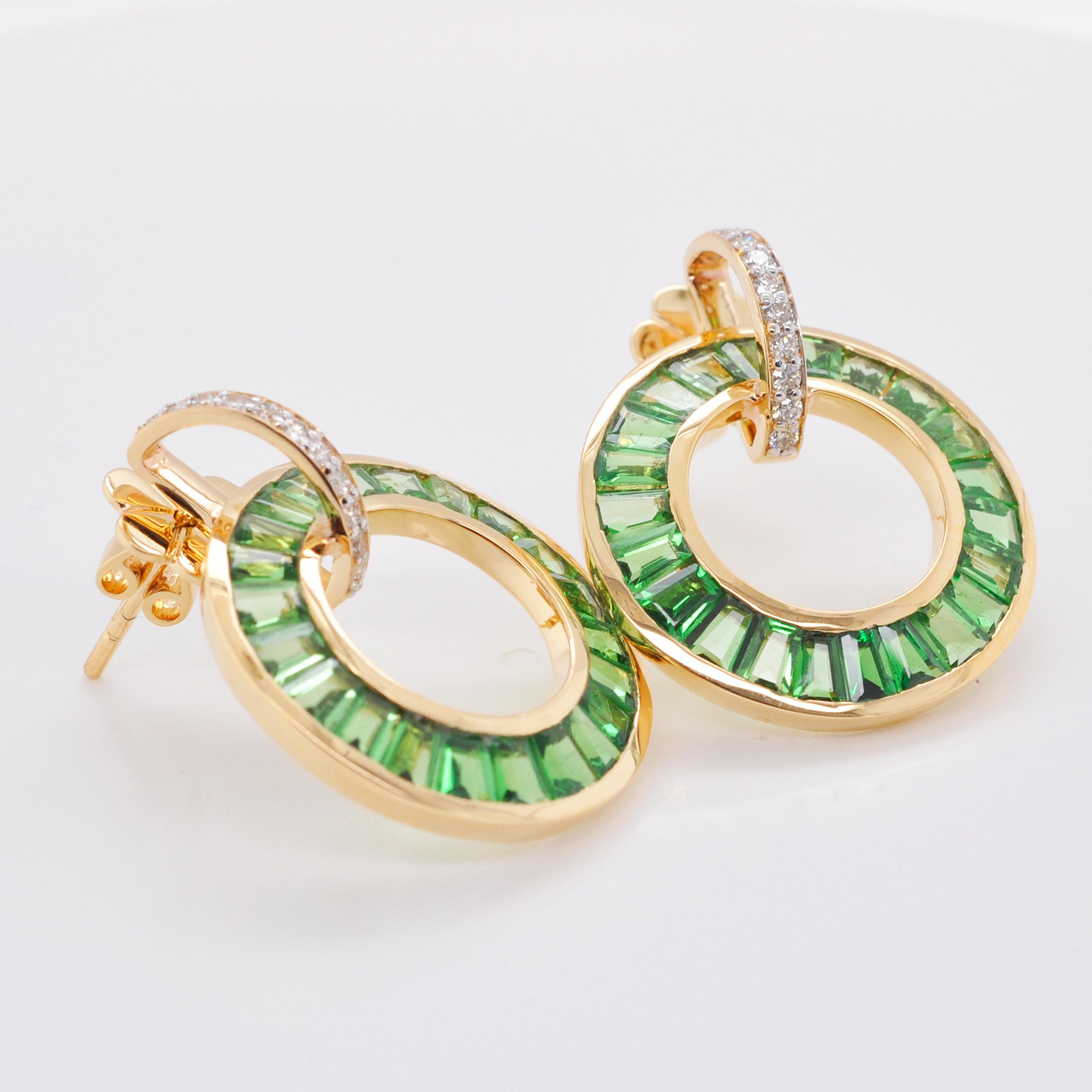 Women's 18K Gold Art Deco Style Tsavorite Garnet Baguettes Diamond Circular Earrings For Sale