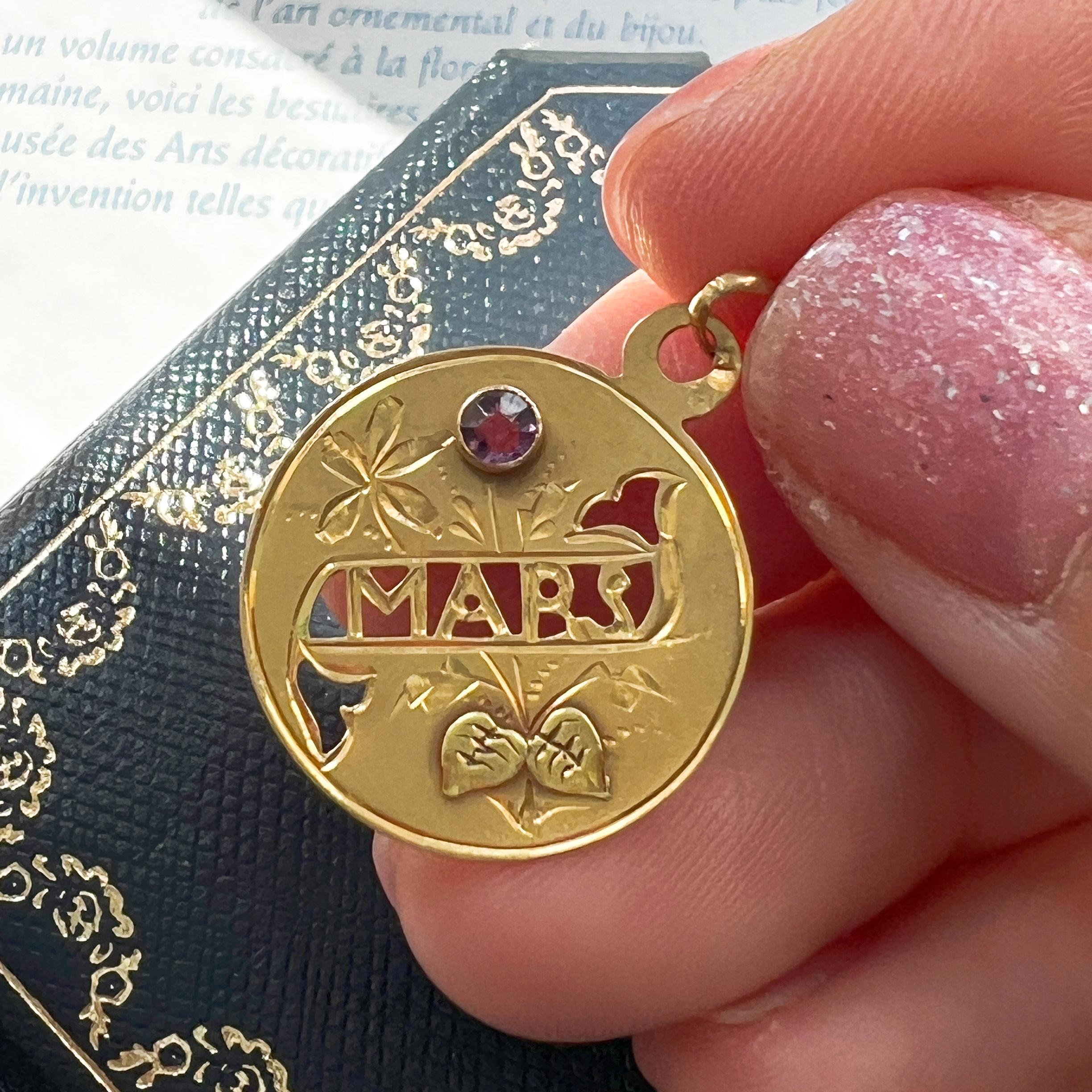 Women's or Men's 18K gold Art Nouveau “Mars””March” medal pendant For Sale