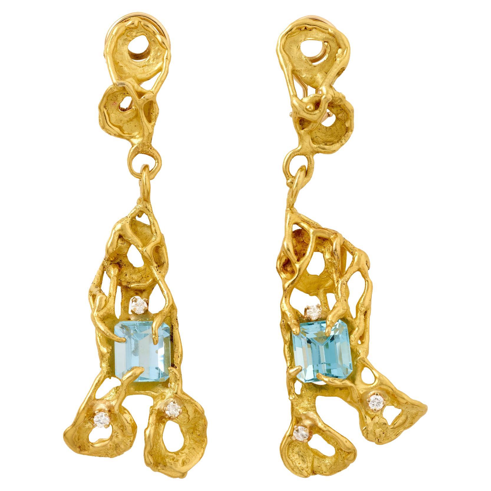 18k Gold Artistic Aquamarine and Earrings For Sale