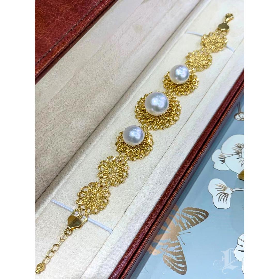 Women's 【Crown Radiance】Golden Lace Aurora South Sea Pearl Bracelet For Sale
